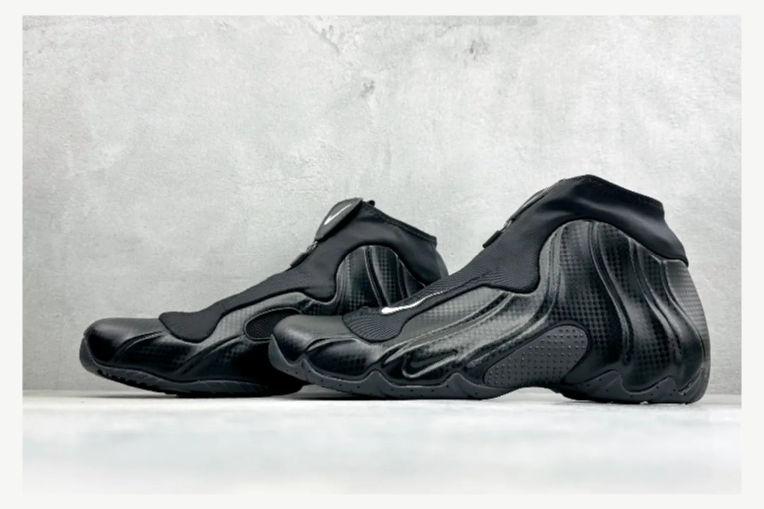 Nike Air Foamposite Black Mid Top comparison proof image SKU 1182167379 thumbnail 4