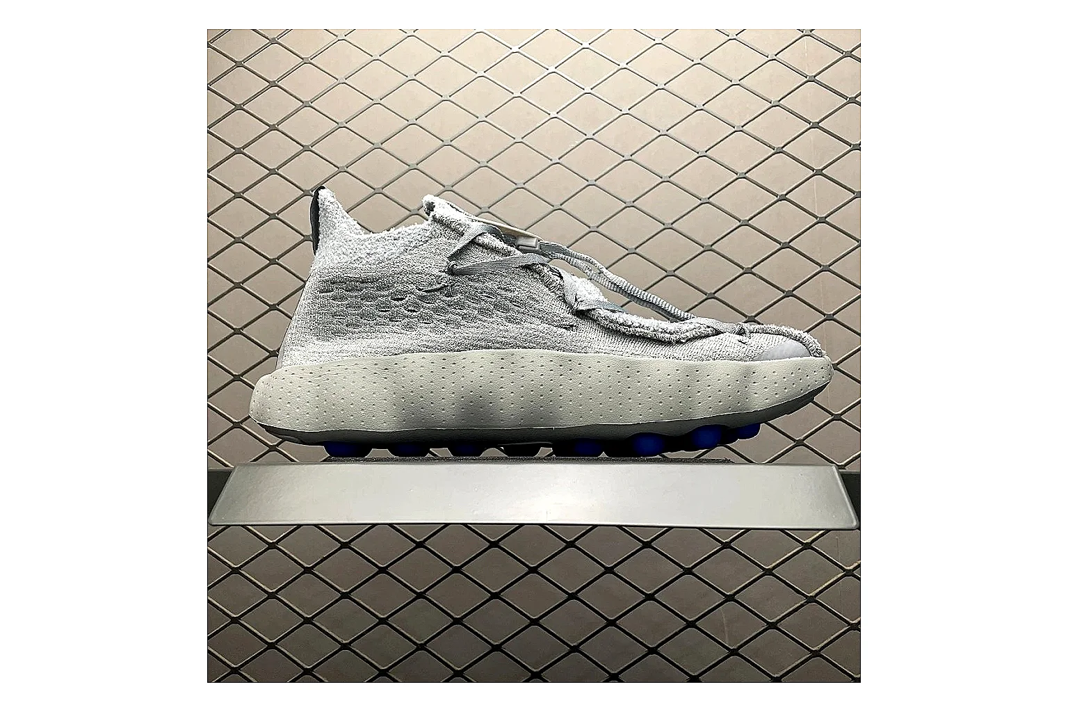 Nike Fragment Waffle Racer Grey comparison signal photo with grey waffle racer runner with mixed upper and runner shape