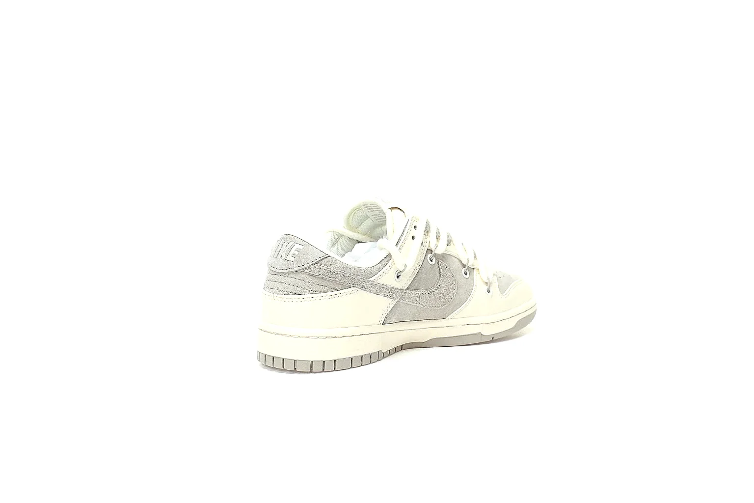 Kako Scout comparison images for Nike Gray Low Court thumbnail 6
