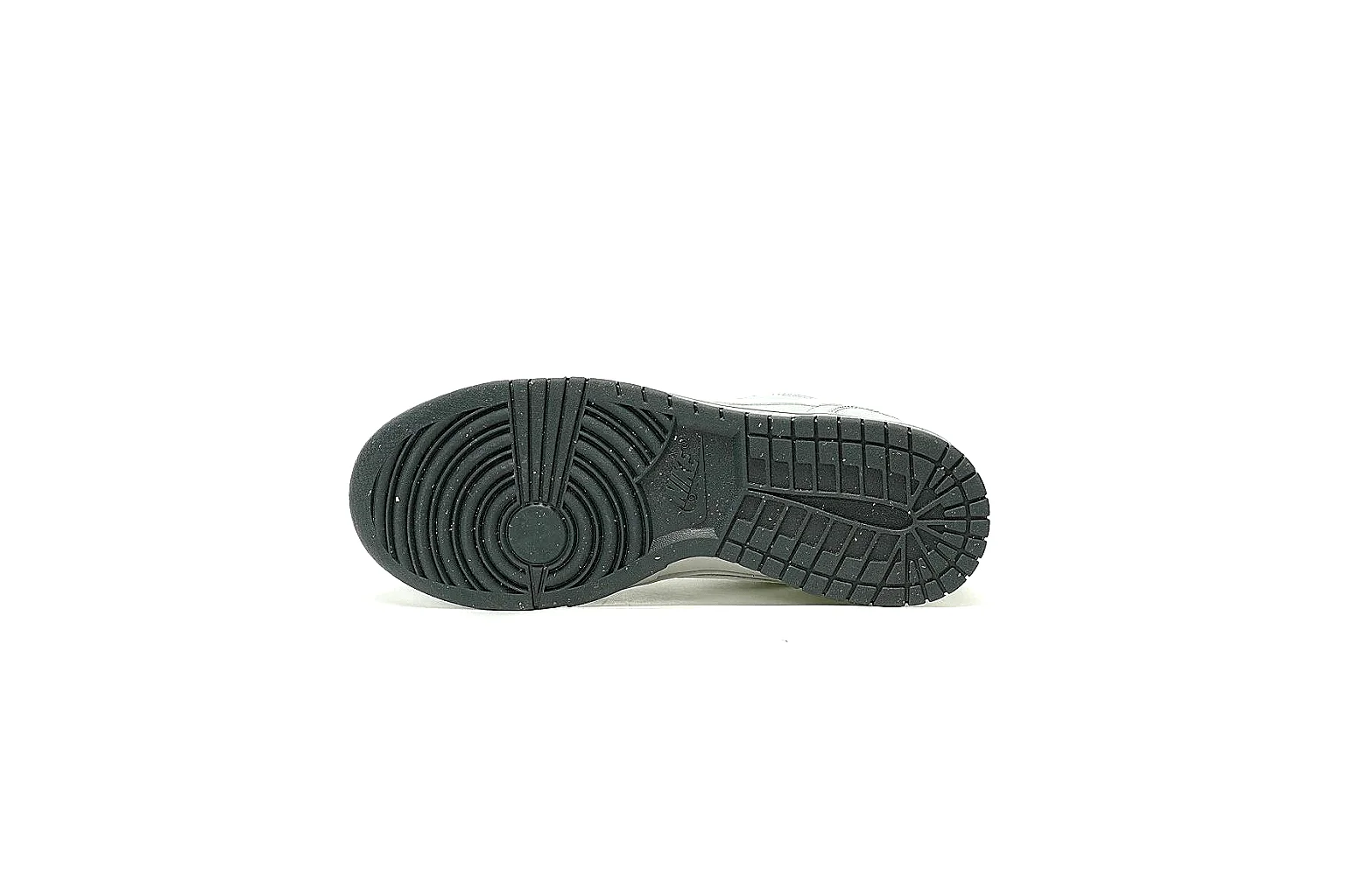 Kako Scout comparison images for Nike Gray Low Court thumbnail 3