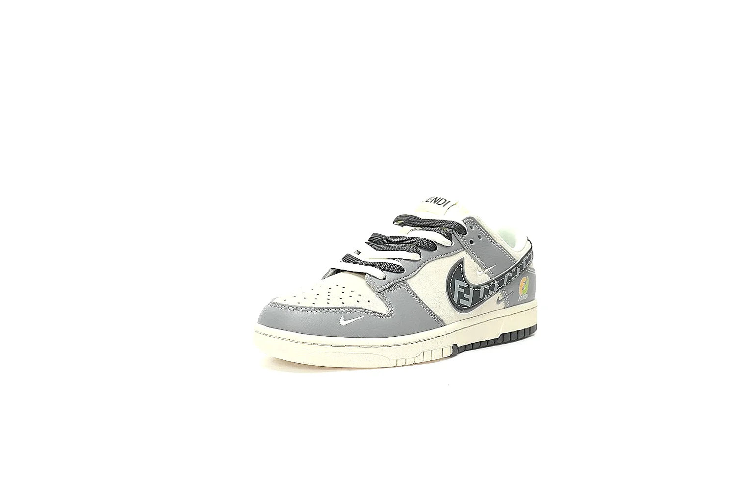 Kako Scout comparison images for Nike Gray White Low Court thumbnail 6