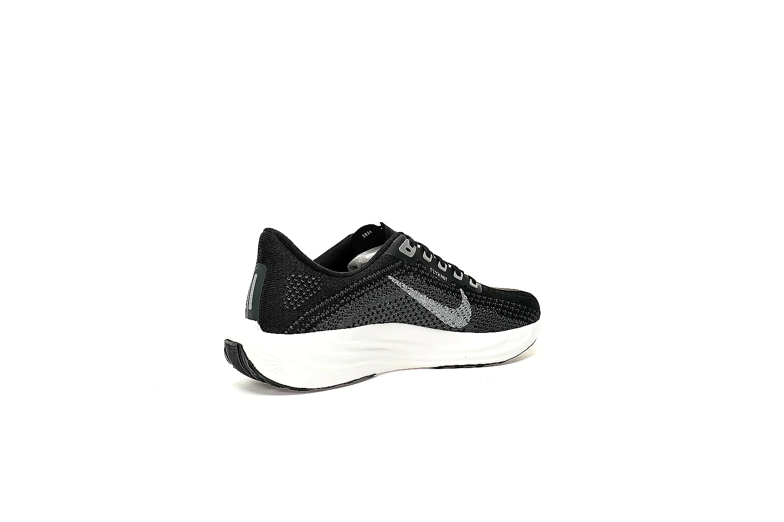 Kako Scout comparison images for Nike Green White Low Court