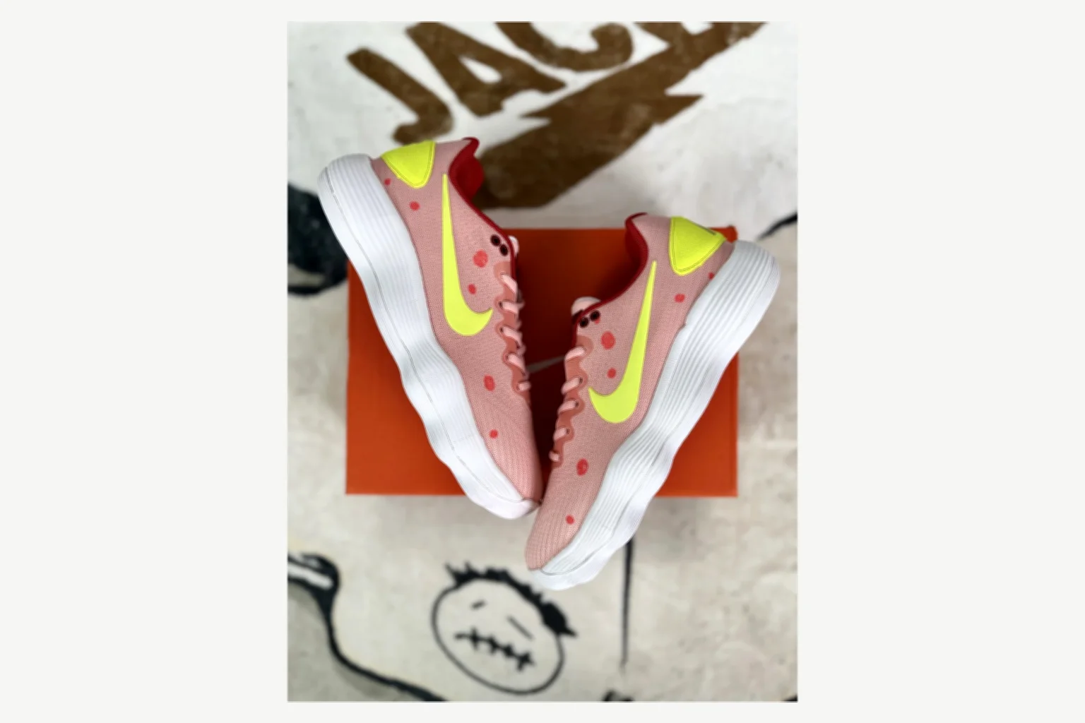 Nike Hyperdunk 2017 Green White High Top comparison proof image SKU 1194923955 thumbnail 5