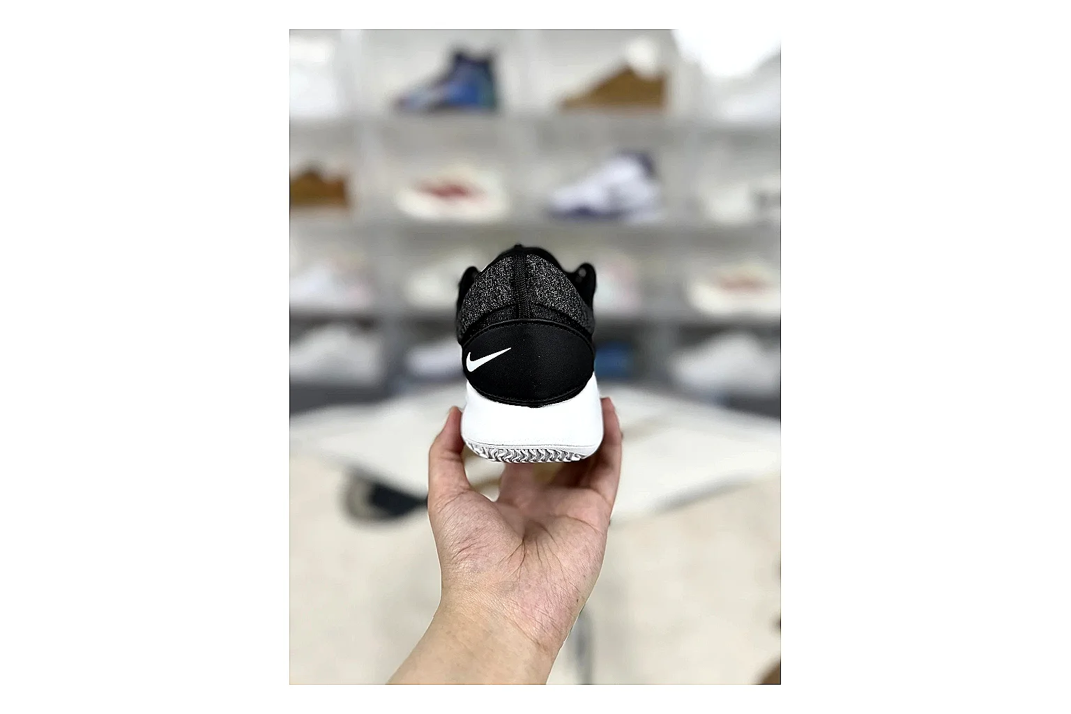 Nike Hyperdunk Mixed Sneakers comparison signal image SKU 1194923127 thumbnail 2