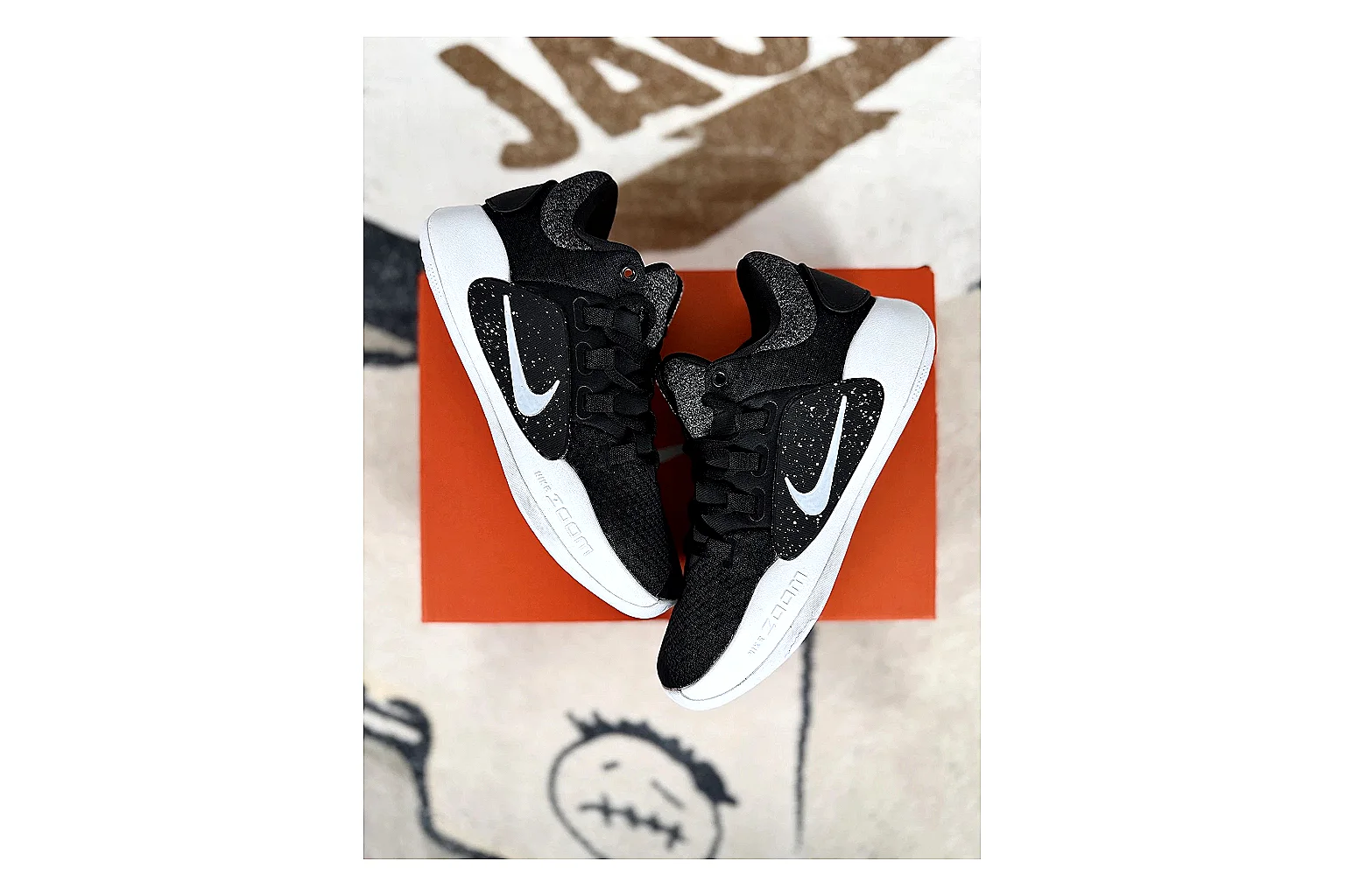 Nike Hyperdunk Mixed Sneakers comparison signal image SKU 1194923127 thumbnail 4