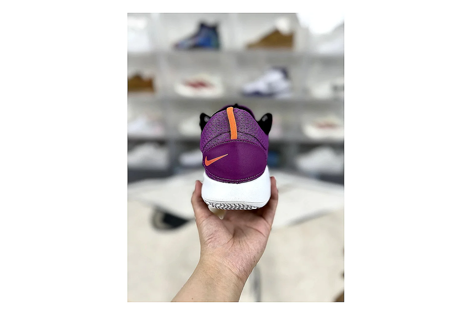 Nike Hyperdunk Mixed Sneakers comparison signal image SKU 1194923169 thumbnail 2