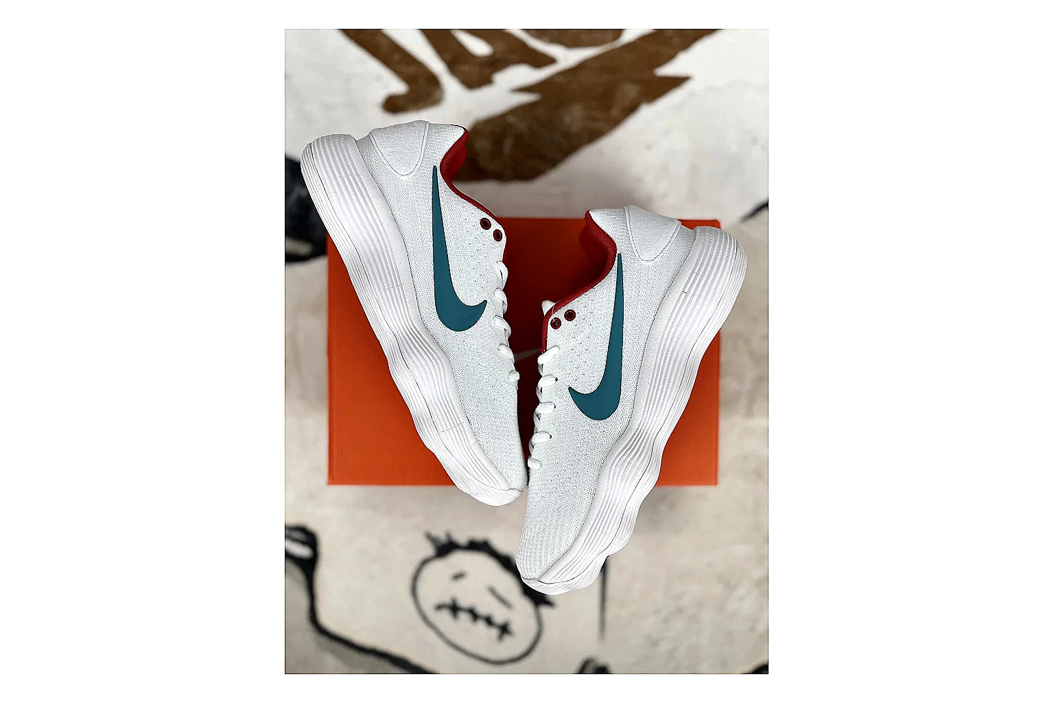 Nike Hyperdunk Mixed Sneakers comparison signal image SKU 1194923249 thumbnail 4