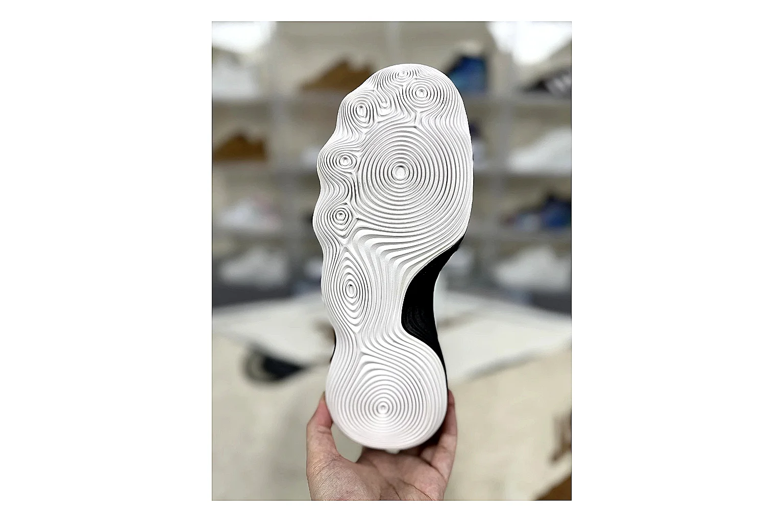Nike Hyperdunk Mixed Sneakers comparison signal image SKU 1194923711 thumbnail 5
