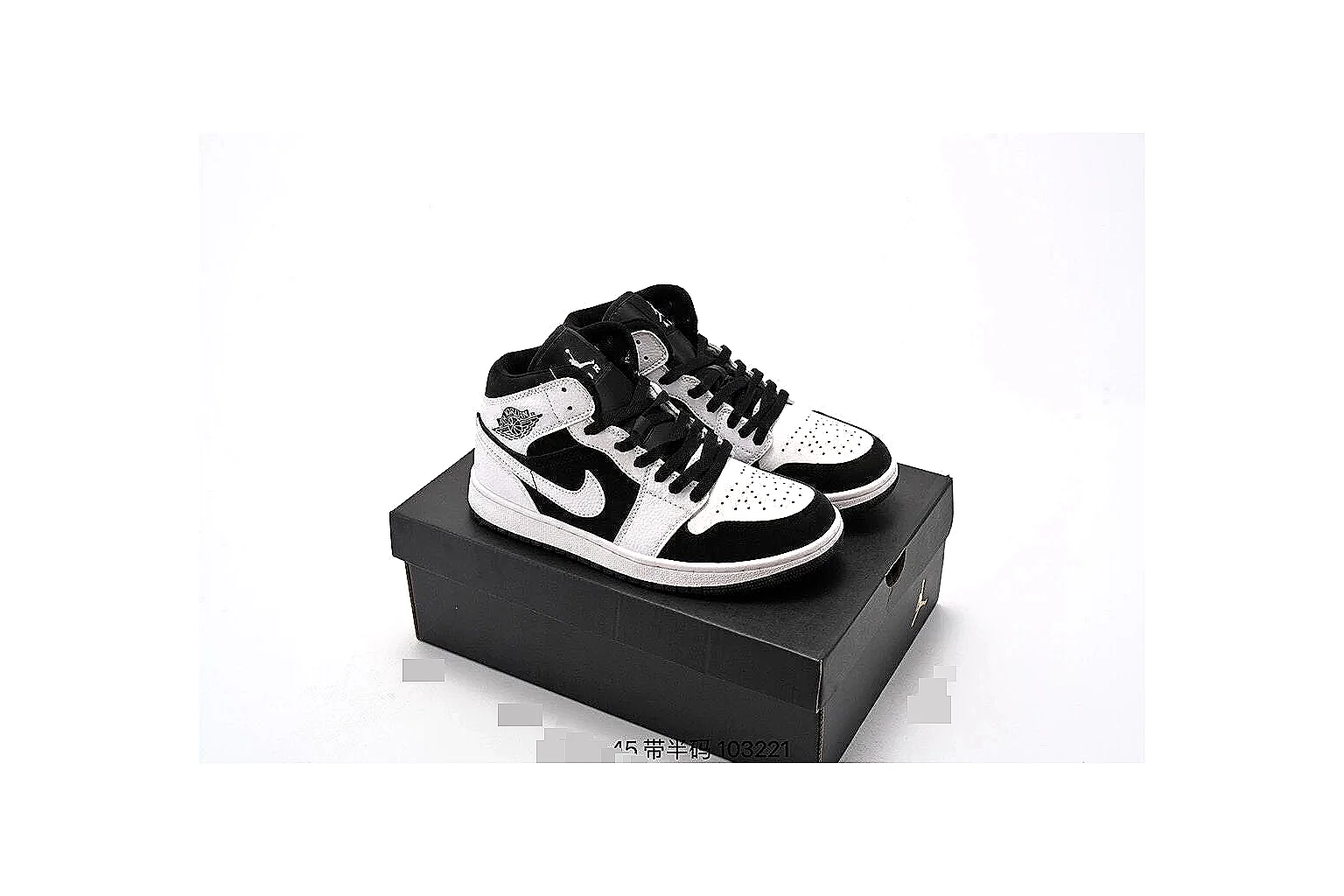 kakoscout.com Nike Low Court Black White comparison signal card six-photo gallery thumbnail 2