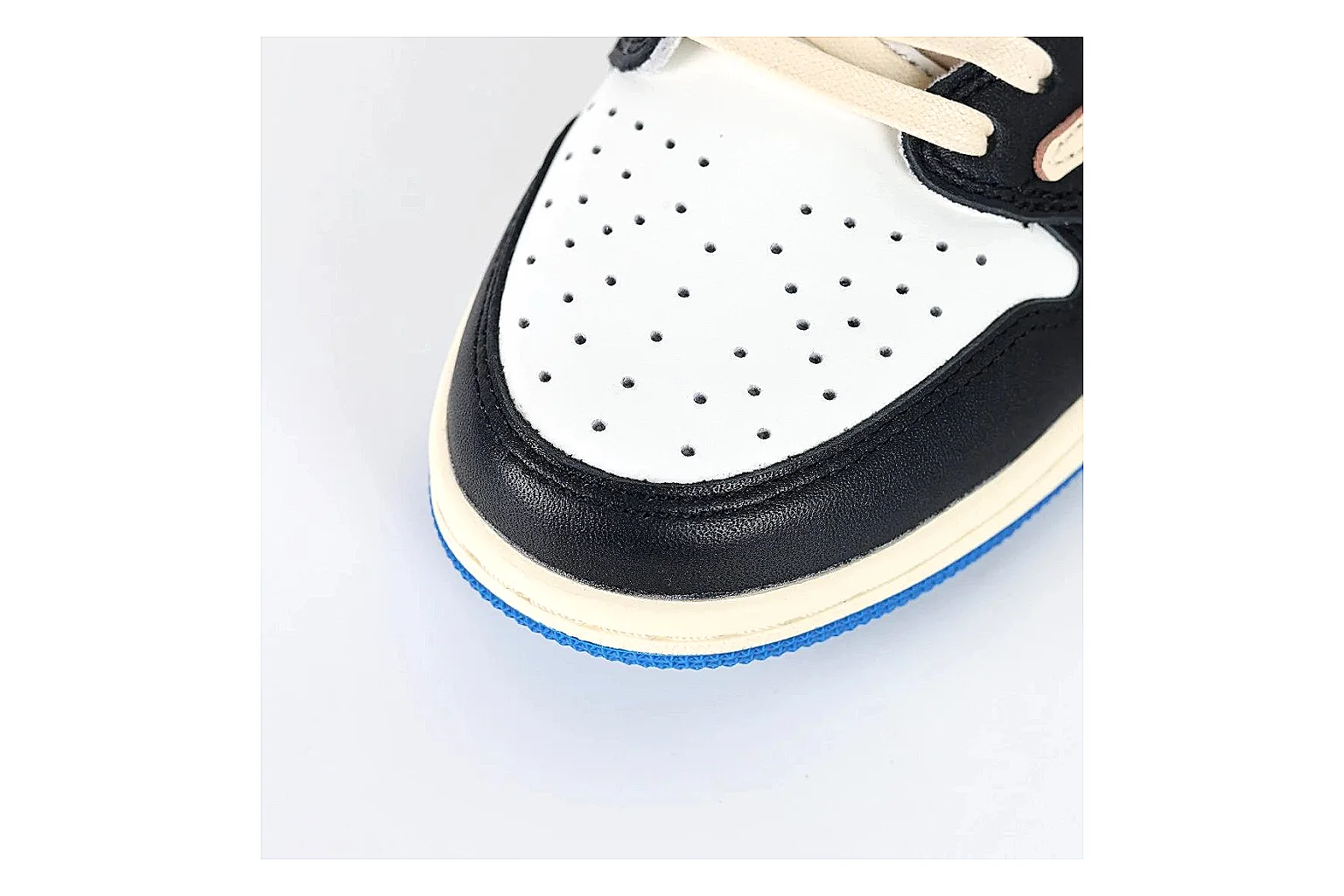 kakoscout.com Nike Low Court Cream Blue comparison signal card six-photo gallery thumbnail 4