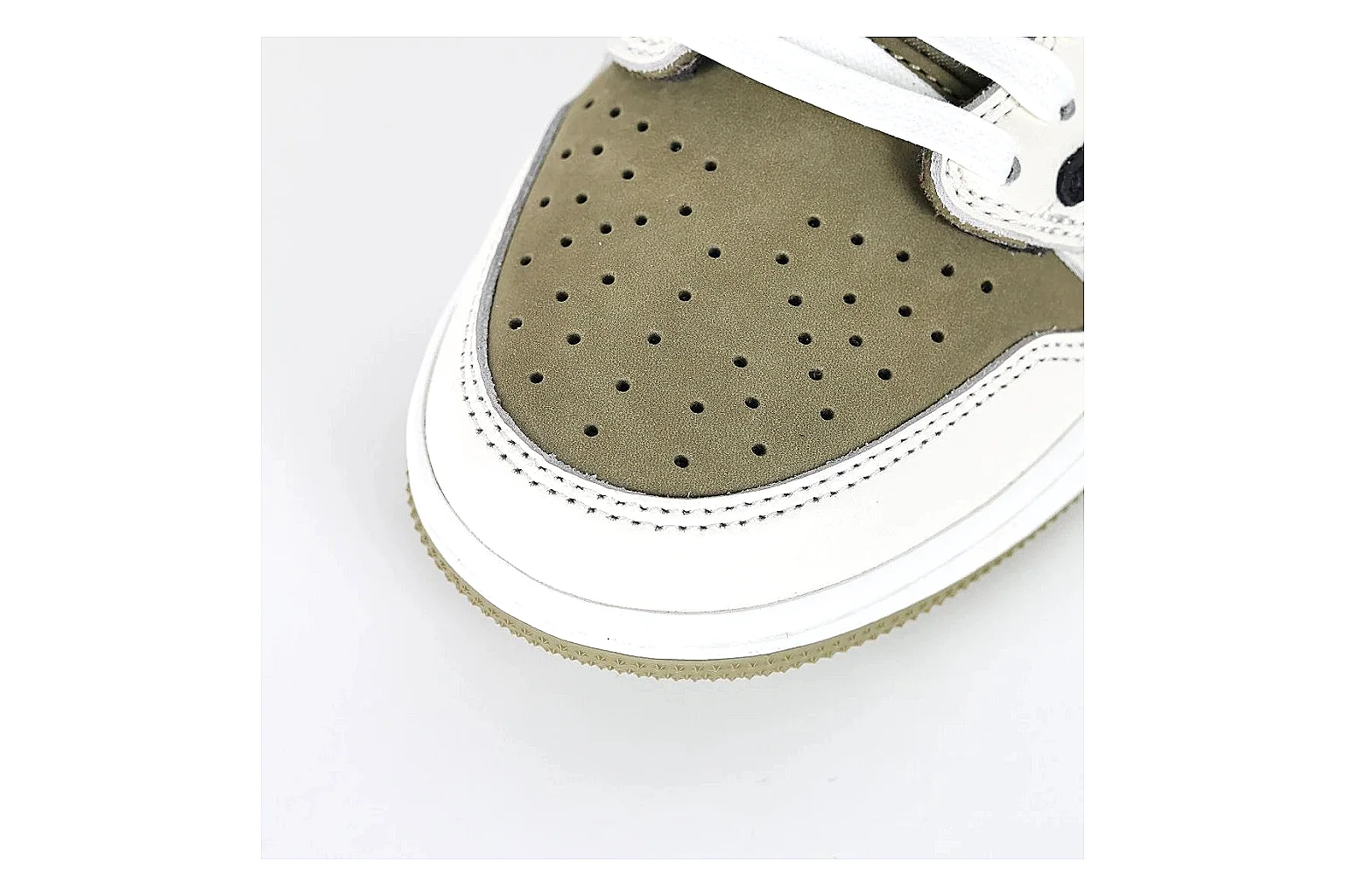 kakoscout.com Nike Low Court Olive White comparison signal card six-photo gallery thumbnail 4