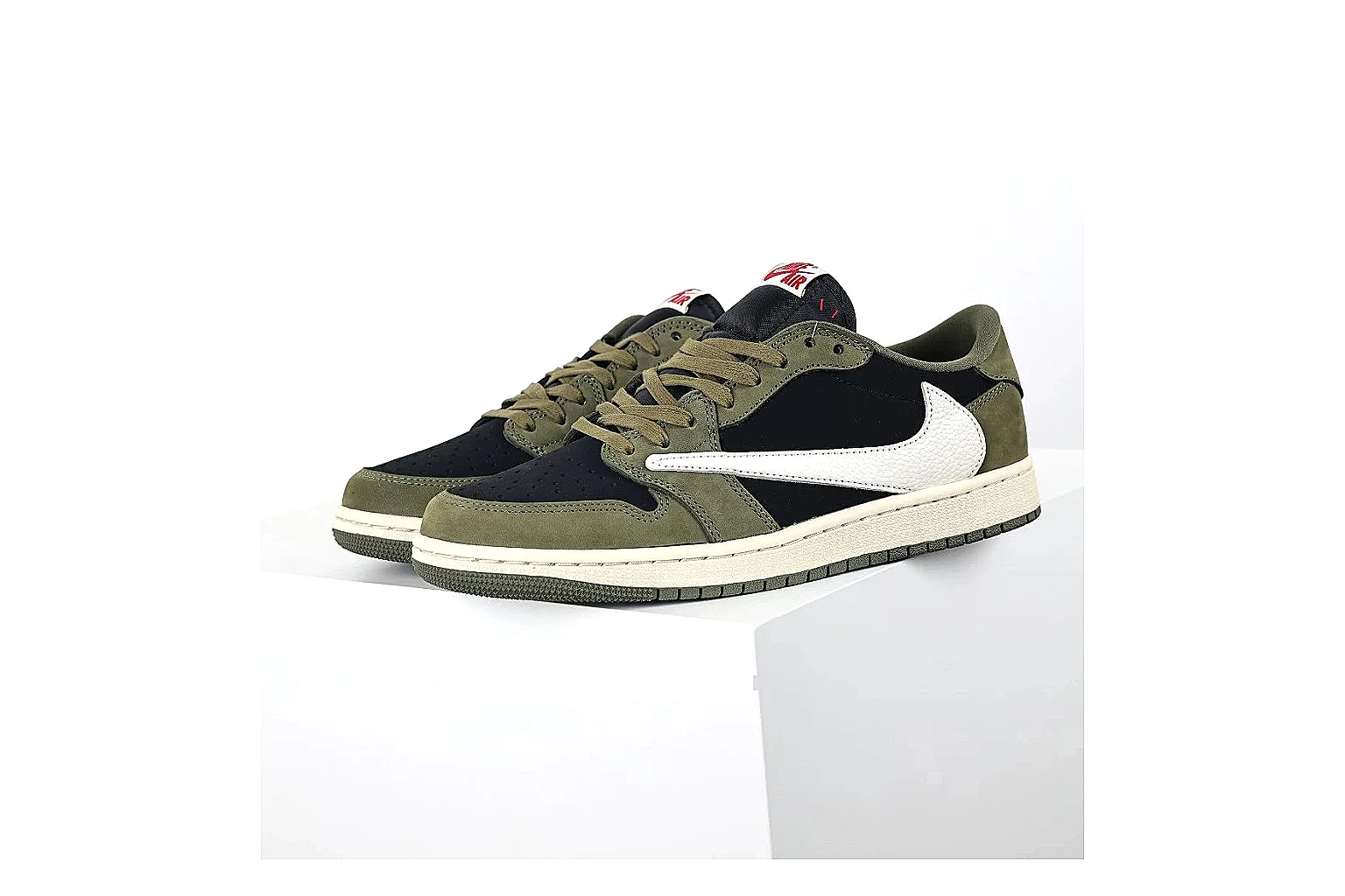 kakoscout.com Nike Low Court Olive White comparison signal card six-photo gallery thumbnail 2