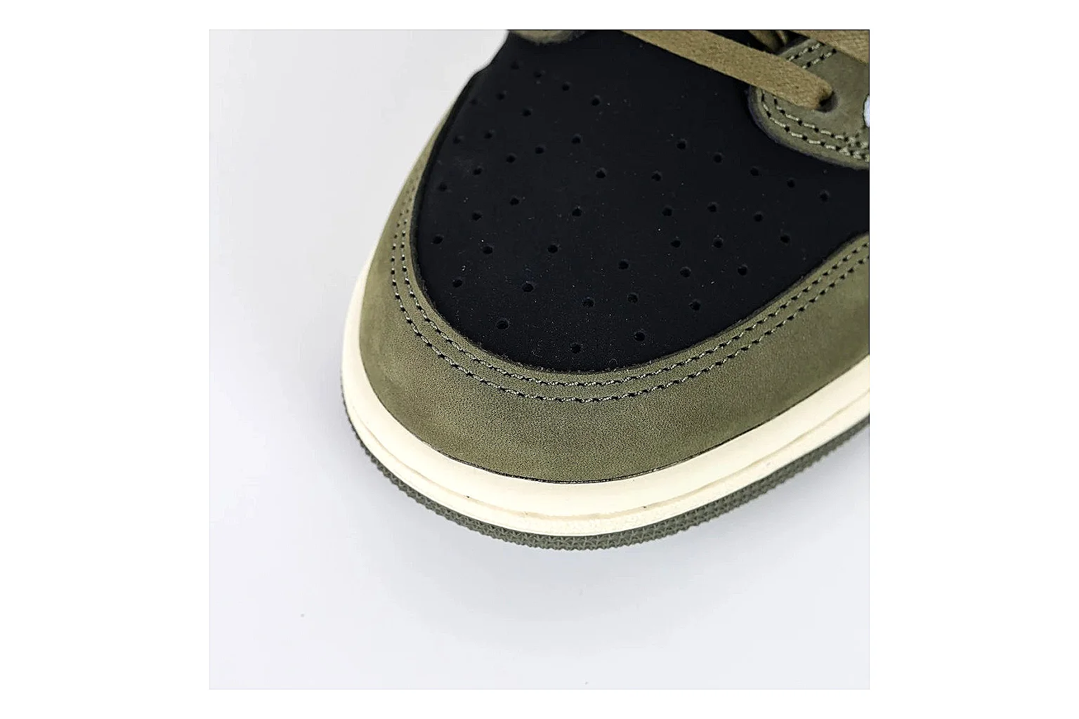 kakoscout.com Nike Low Court Olive White comparison signal card six-photo gallery thumbnail 4