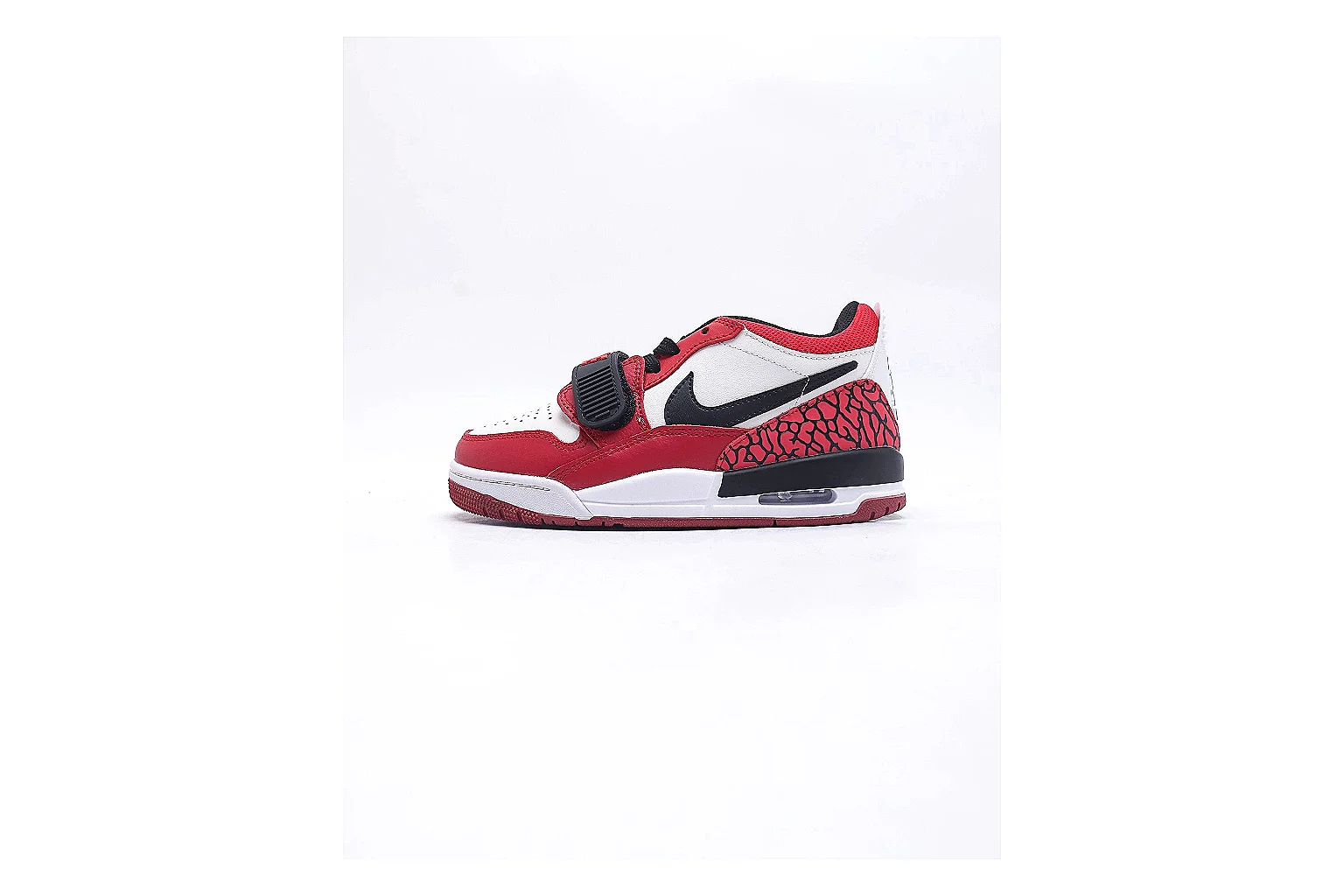kakoscout.com Nike Low Court Red Black comparison signal card six-photo gallery thumbnail 2