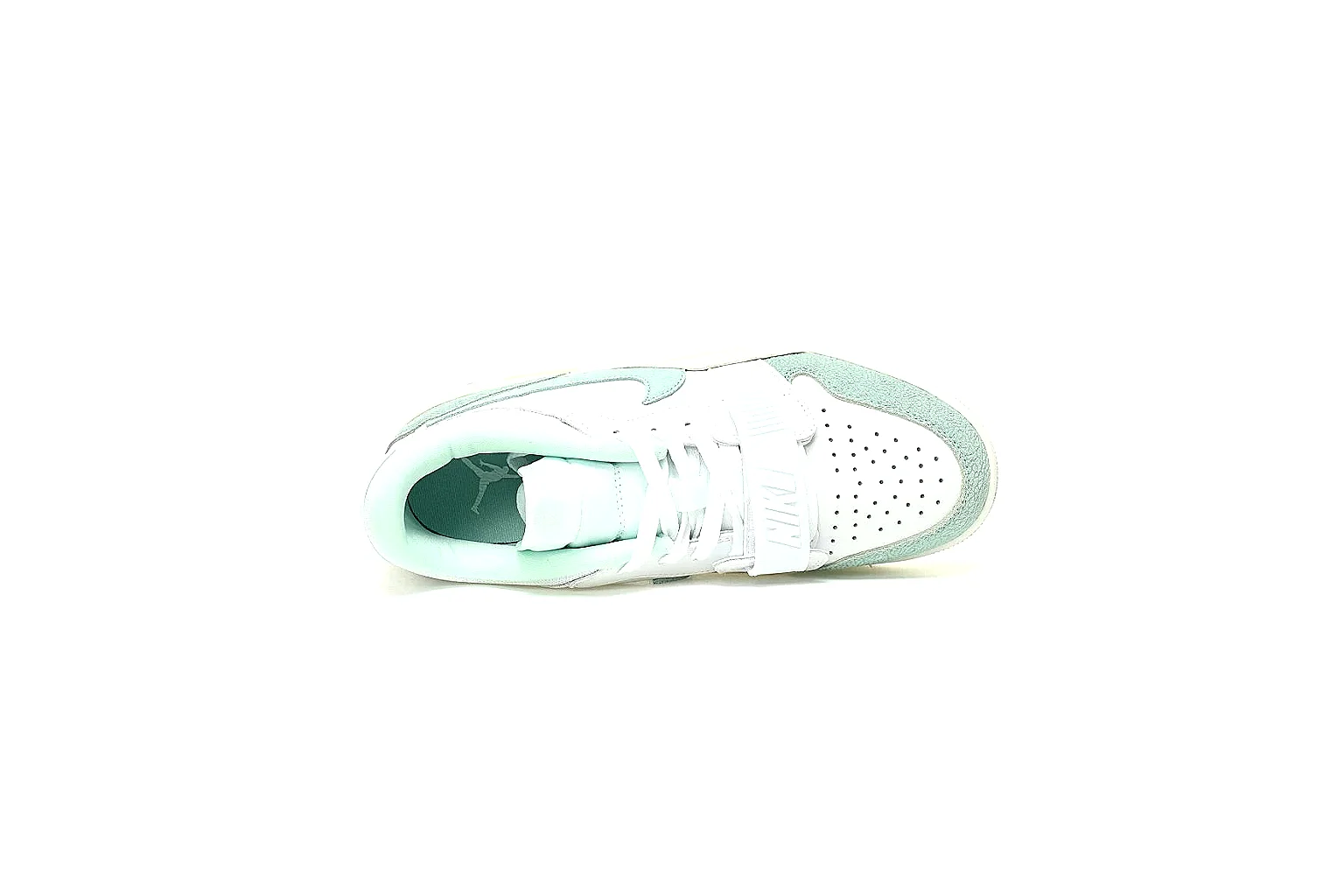 Kako Scout comparison images for Nike Mint Cream Retro Runner thumbnail 3