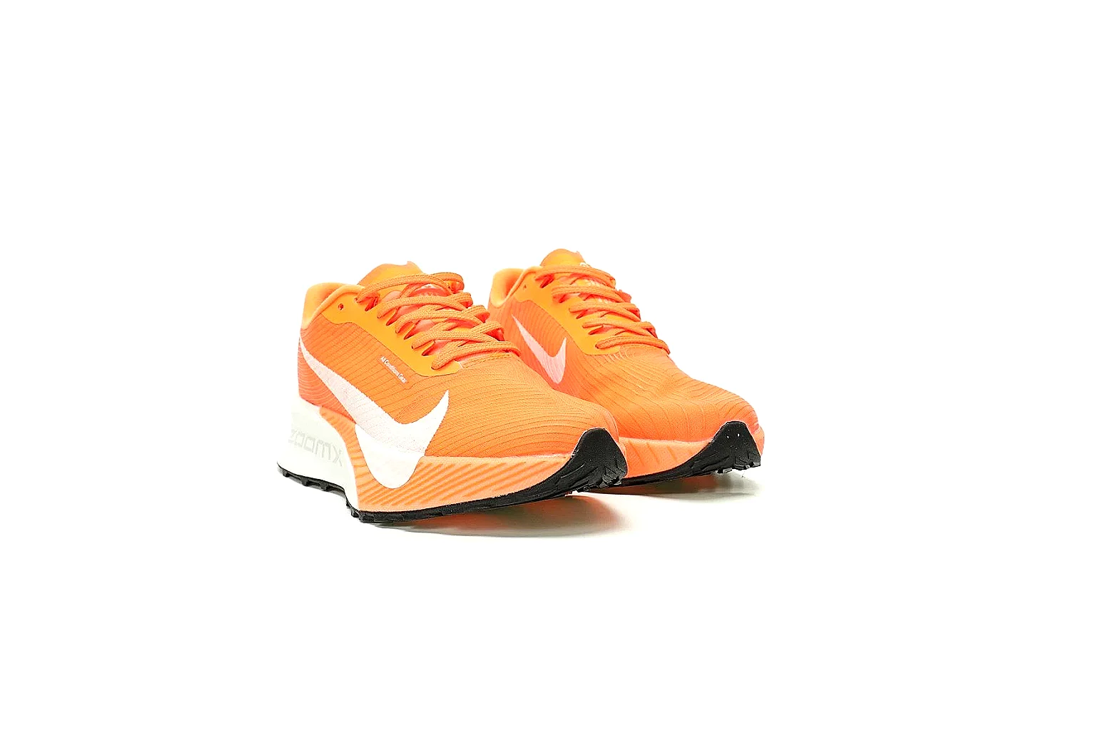 Kako Scout comparison images for Nike Orange White Retro Runner Sneaker thumbnail 4