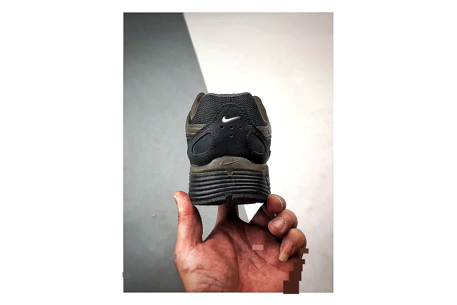 Nike P 6000 Black Sneakers comparison signal image SKU 1182167045