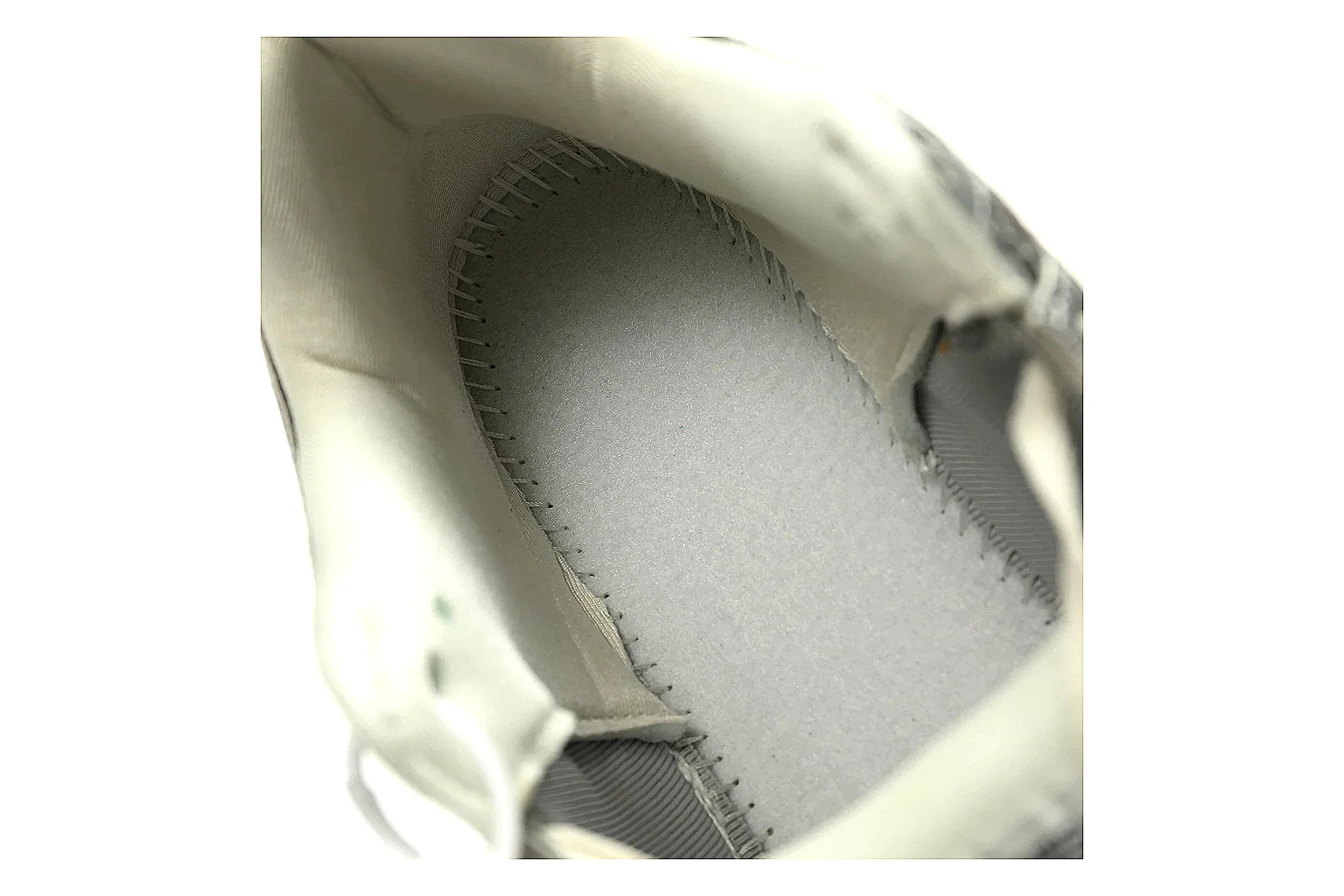 Nike P-6000 style Silver Black 7402 comparison signal note six-photo gallery thumbnail 4