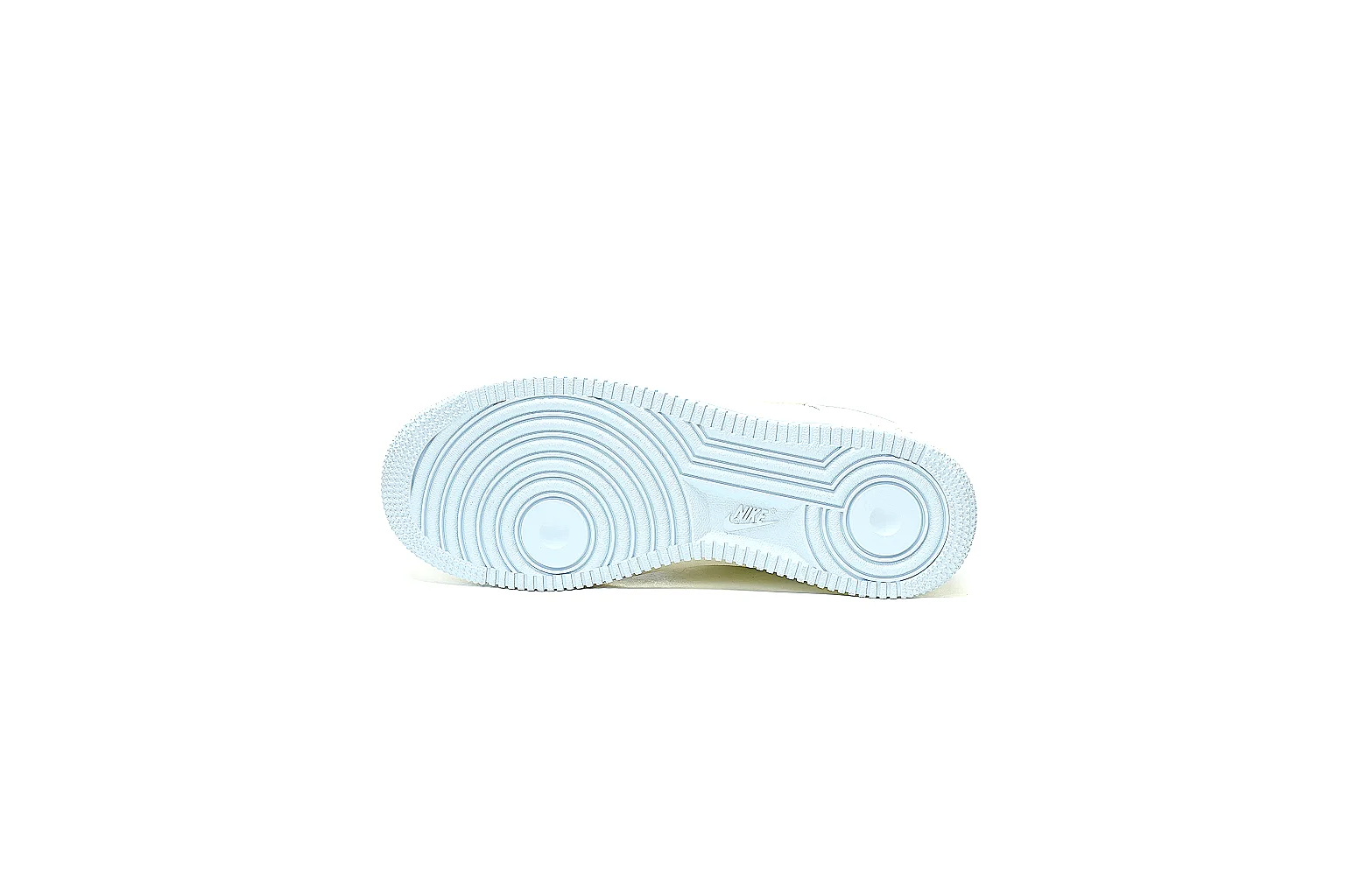 Kako Scout comparison images for Nike Pale Blue Low Court Sneaker thumbnail 3
