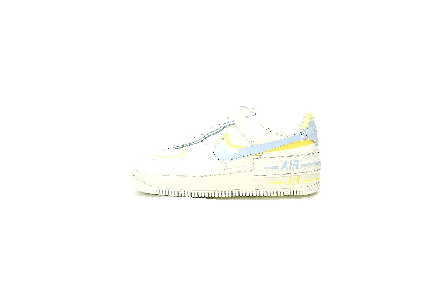 Kako Scout comparison images for Nike Pale Yellow Low Court Sneaker