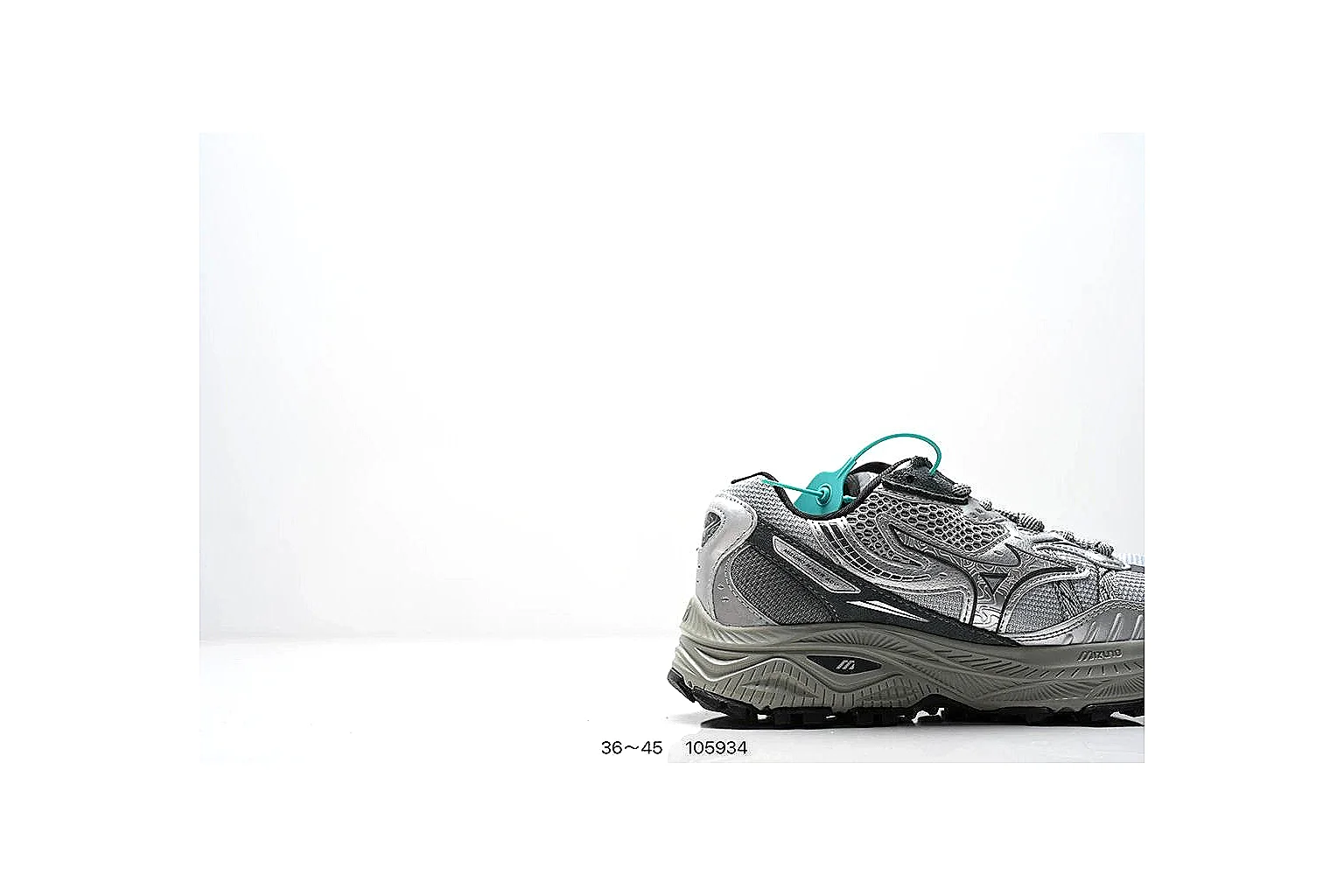 kakoscout.com Nike Retro Runner Silver Gray comparison signal card six-photo gallery thumbnail 6