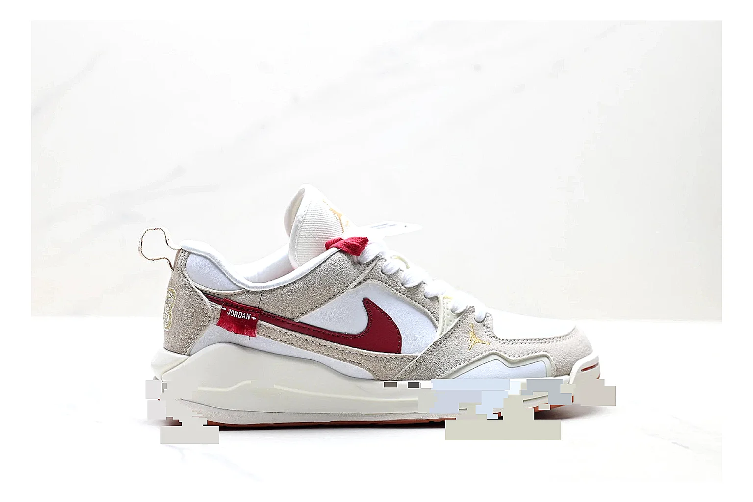 kakoscout.com Nike Runner White Red comparison signal card six-photo gallery thumbnail 2