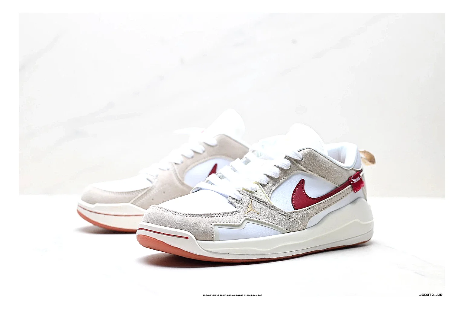 kakoscout.com Nike Runner White Red comparison signal card six-photo gallery thumbnail 3