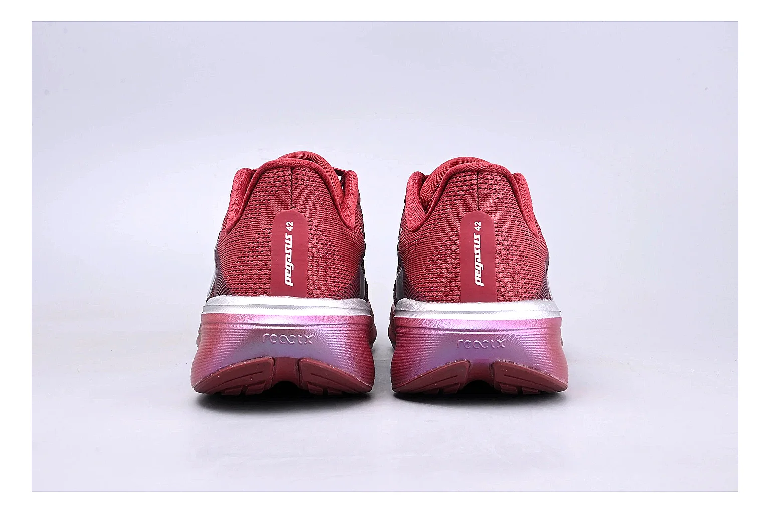 Nike Air Zoom Vomero Red Runner comparison signal photo with red vomero runner with mixed upper and runner shape thumbnail 3
