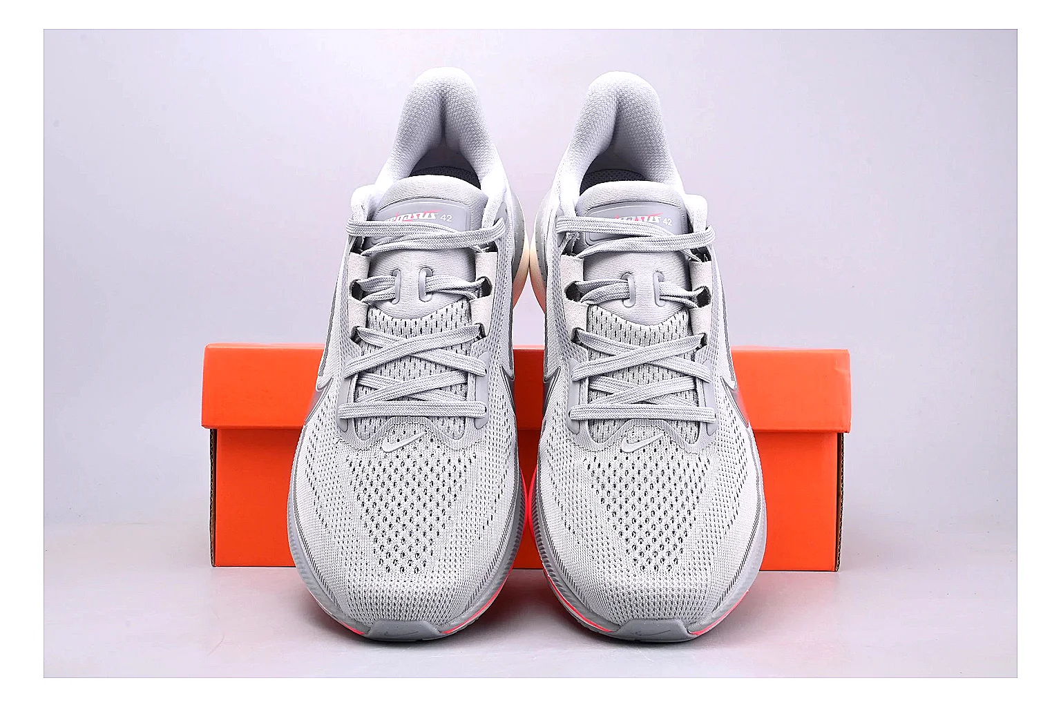 Nike Air Zoom Vomero White Pink comparison signal photo with white pink vomero runner with mixed upper and runner shape thumbnail 4
