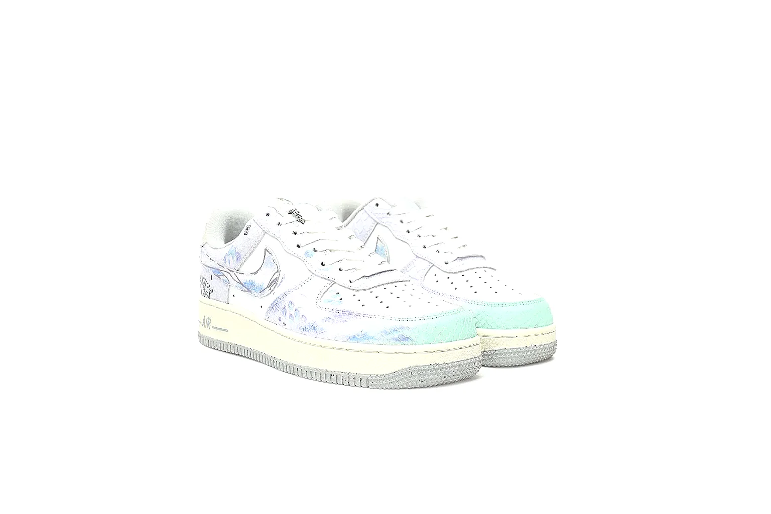 Kako Scout comparison images for Nike White Aqua Low Court thumbnail 5