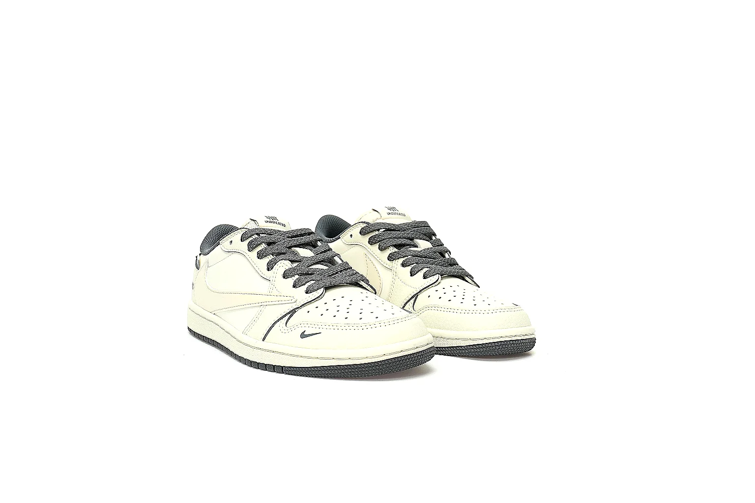 Kako Scout comparison images for Nike White Black Low Court thumbnail 5