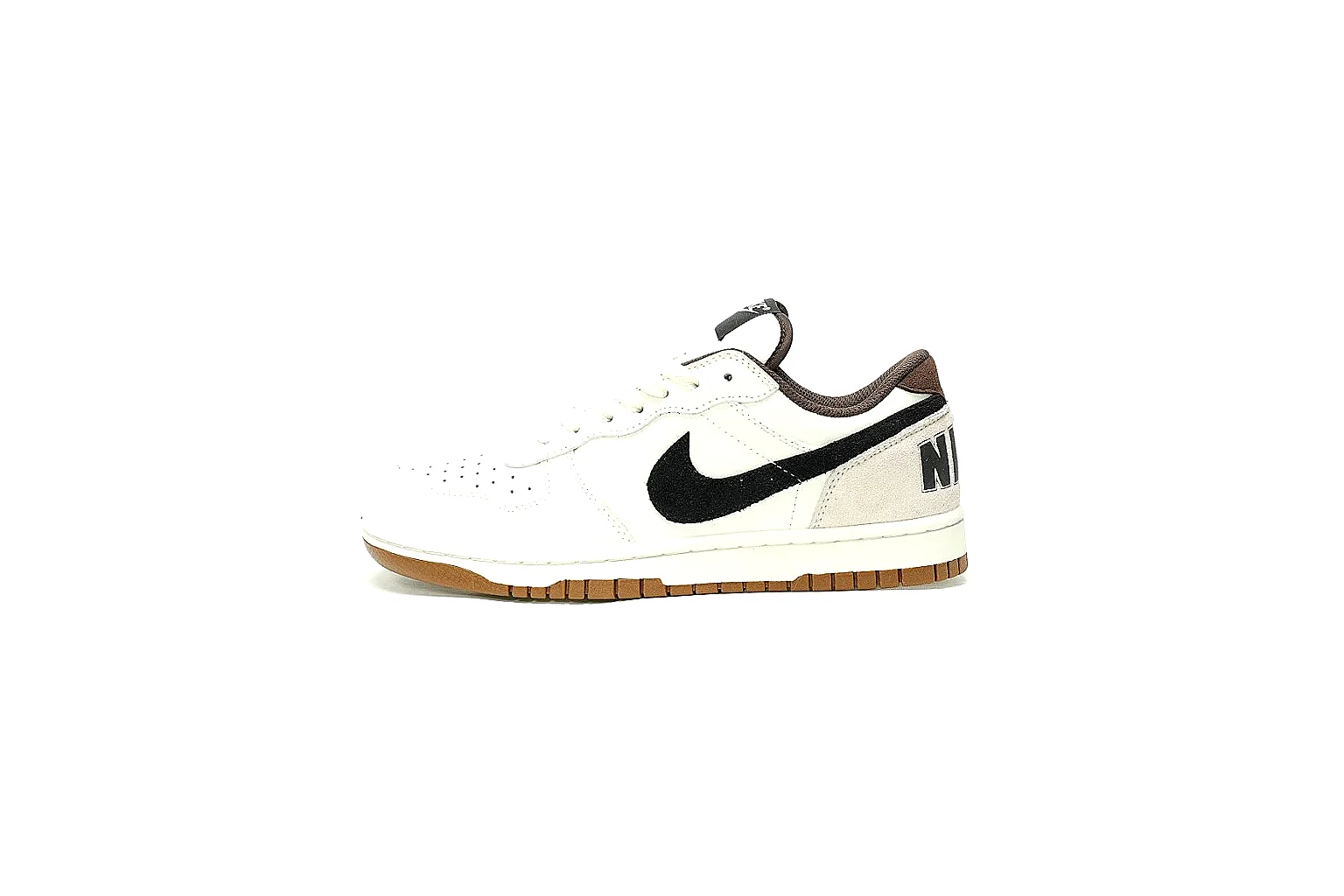 Kako Scout comparison images for Nike White Black Gum Low Court