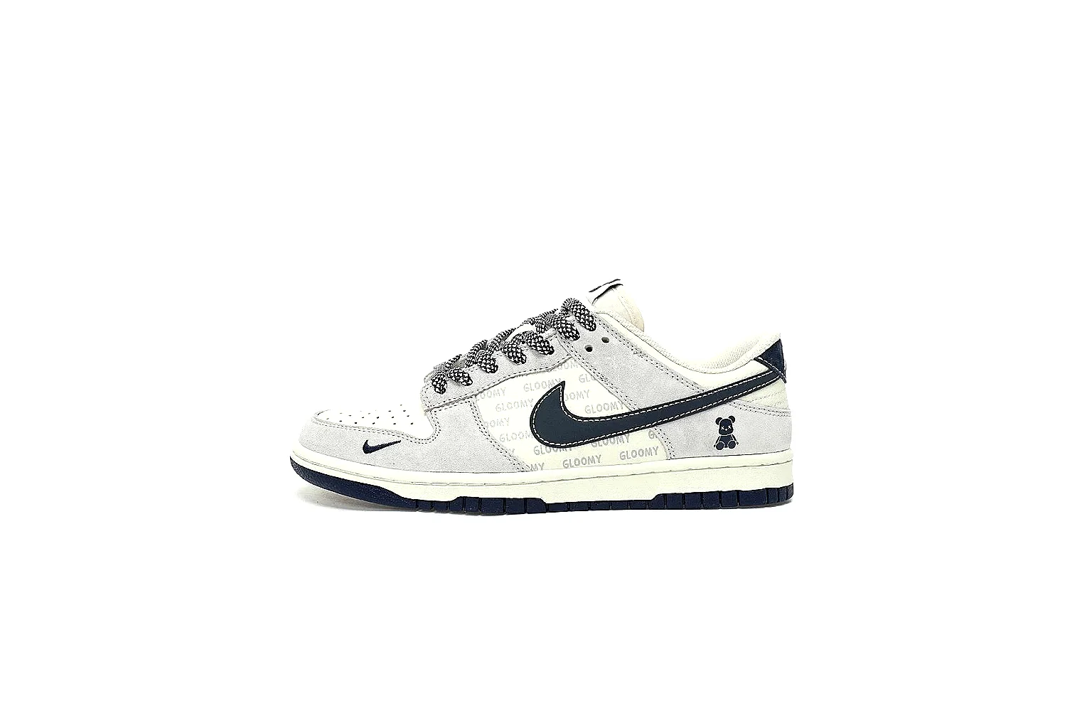 Kako Scout comparison images for Nike White Black Low Court