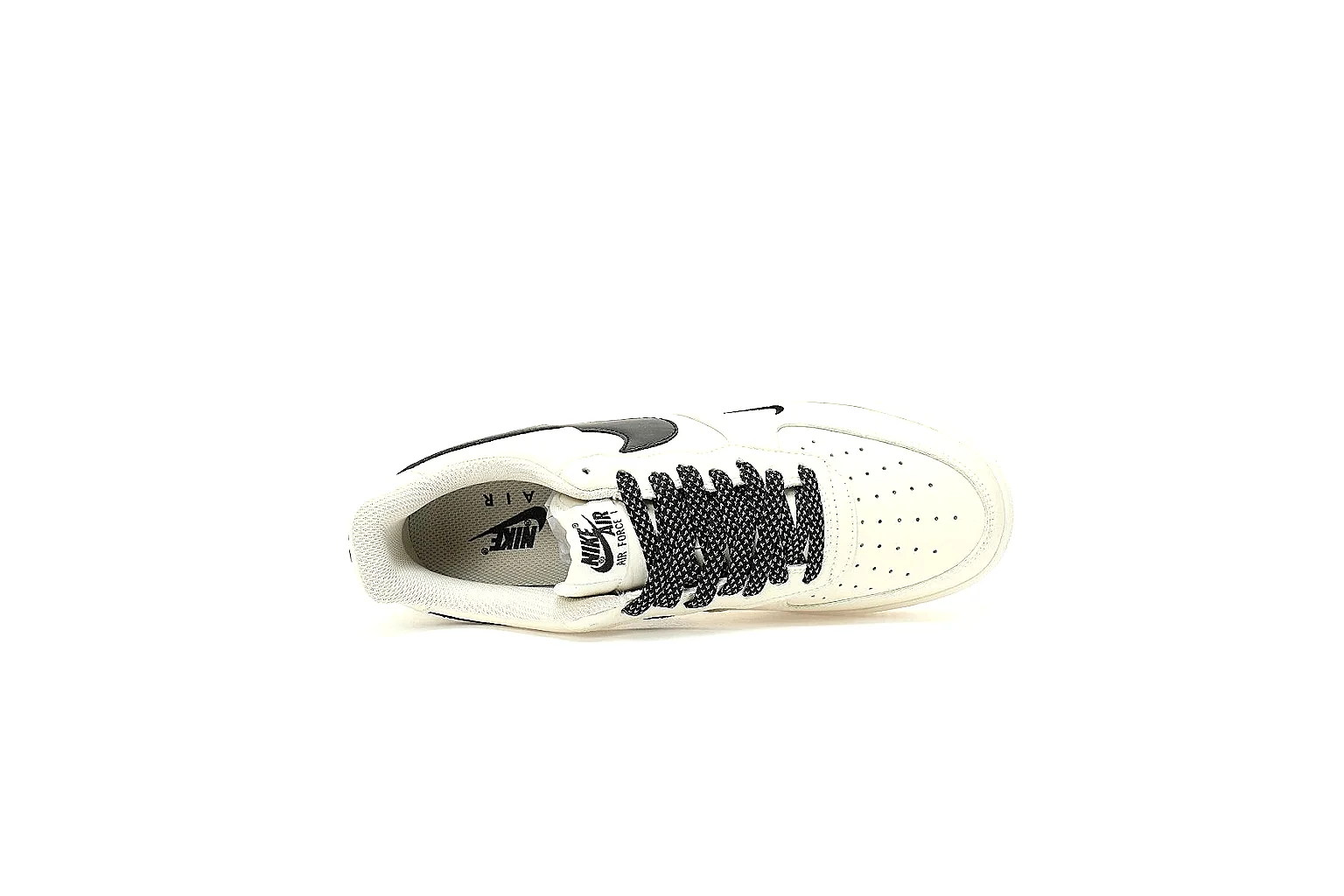 Kako Scout comparison images for Nike White Black Low Court thumbnail 2