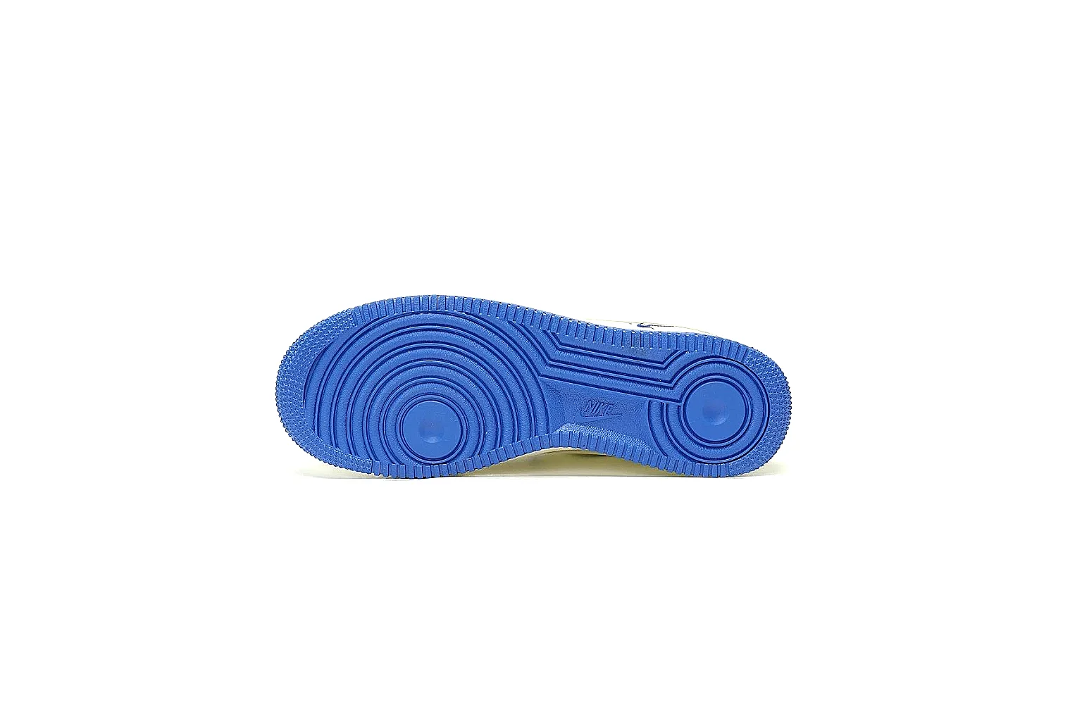 Kako Scout comparison images for Nike White Blue Low Court Sneaker thumbnail 3