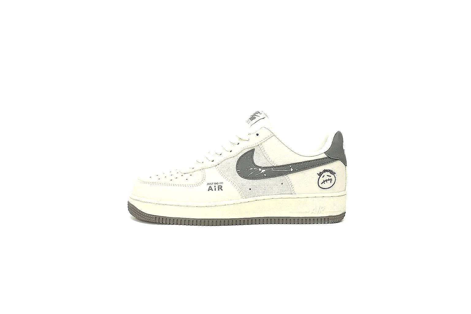 Kako Scout comparison images for Nike White Gray Low Court