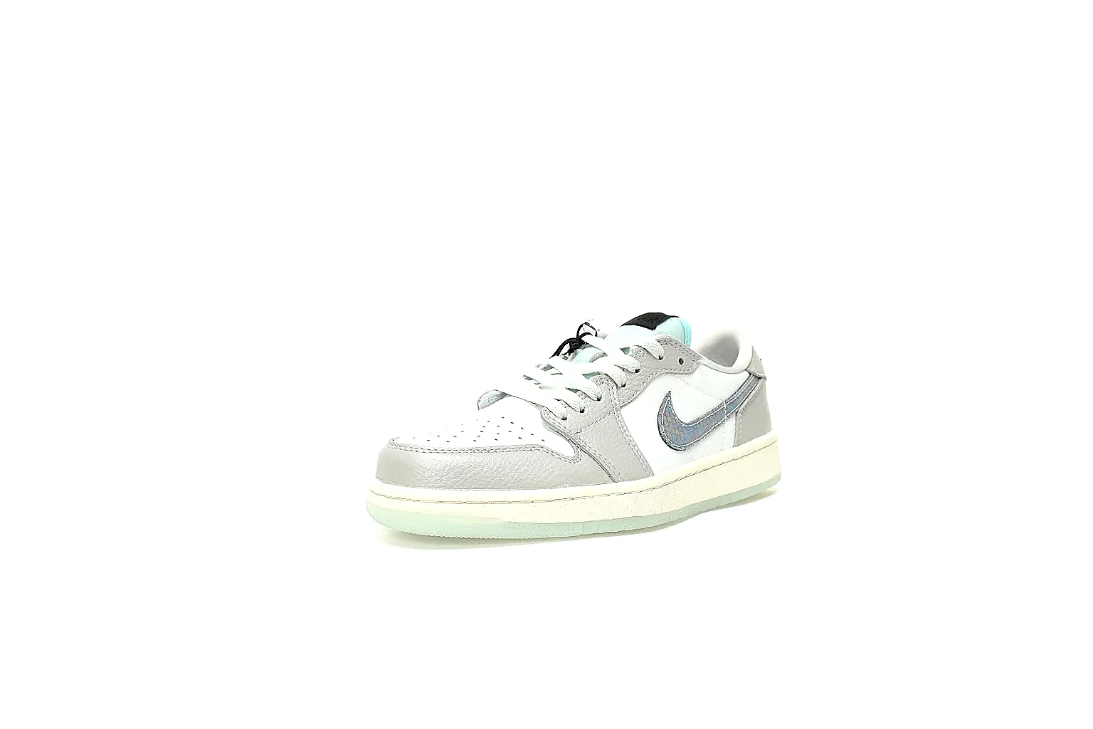 Kako Scout comparison images for Nike White Green Low Court thumbnail 6