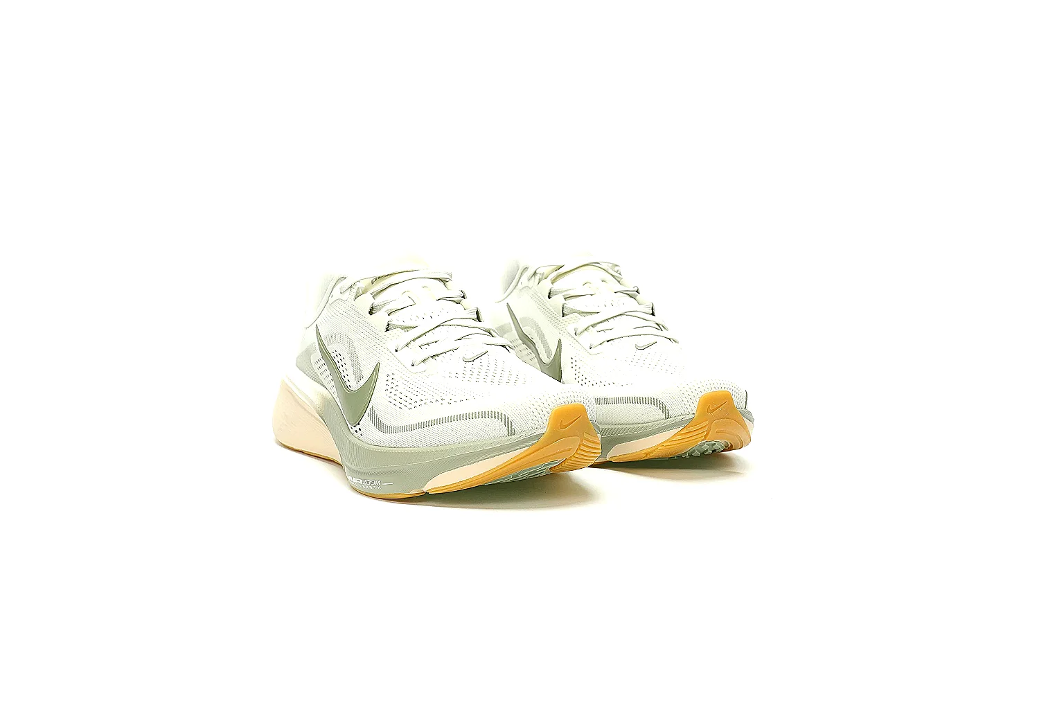 Kako Scout comparison images for Nike White Brown Low Court thumbnail 4