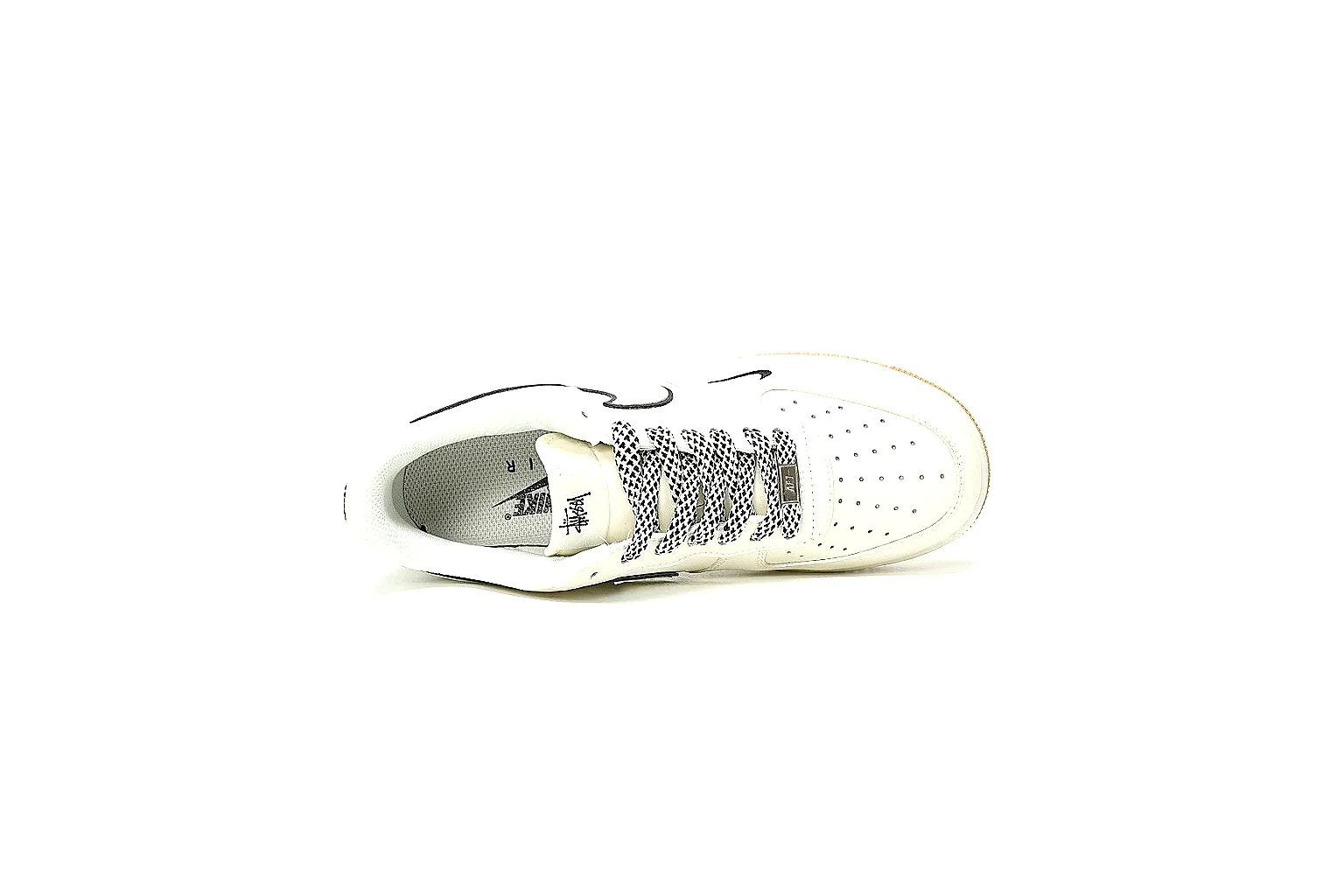 Kako Scout comparison images for Nike White Gum Low Court thumbnail 2