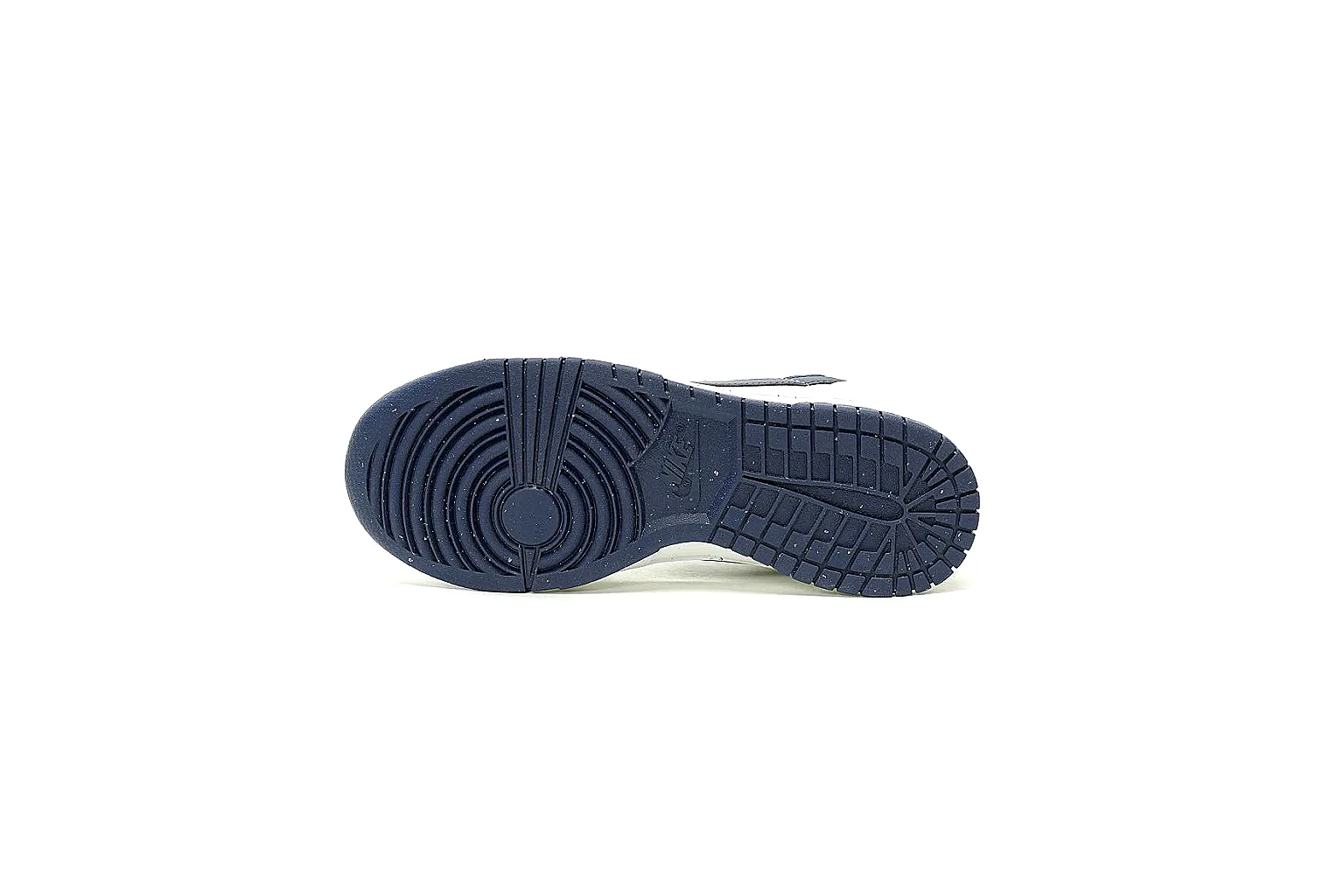 Kako Scout comparison images for Nike White Navy Low Court thumbnail 3