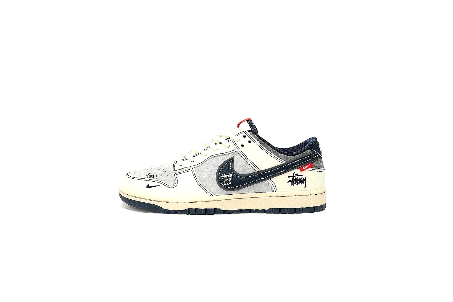 Kako Scout comparison images for Nike White Navy Red Low Court
