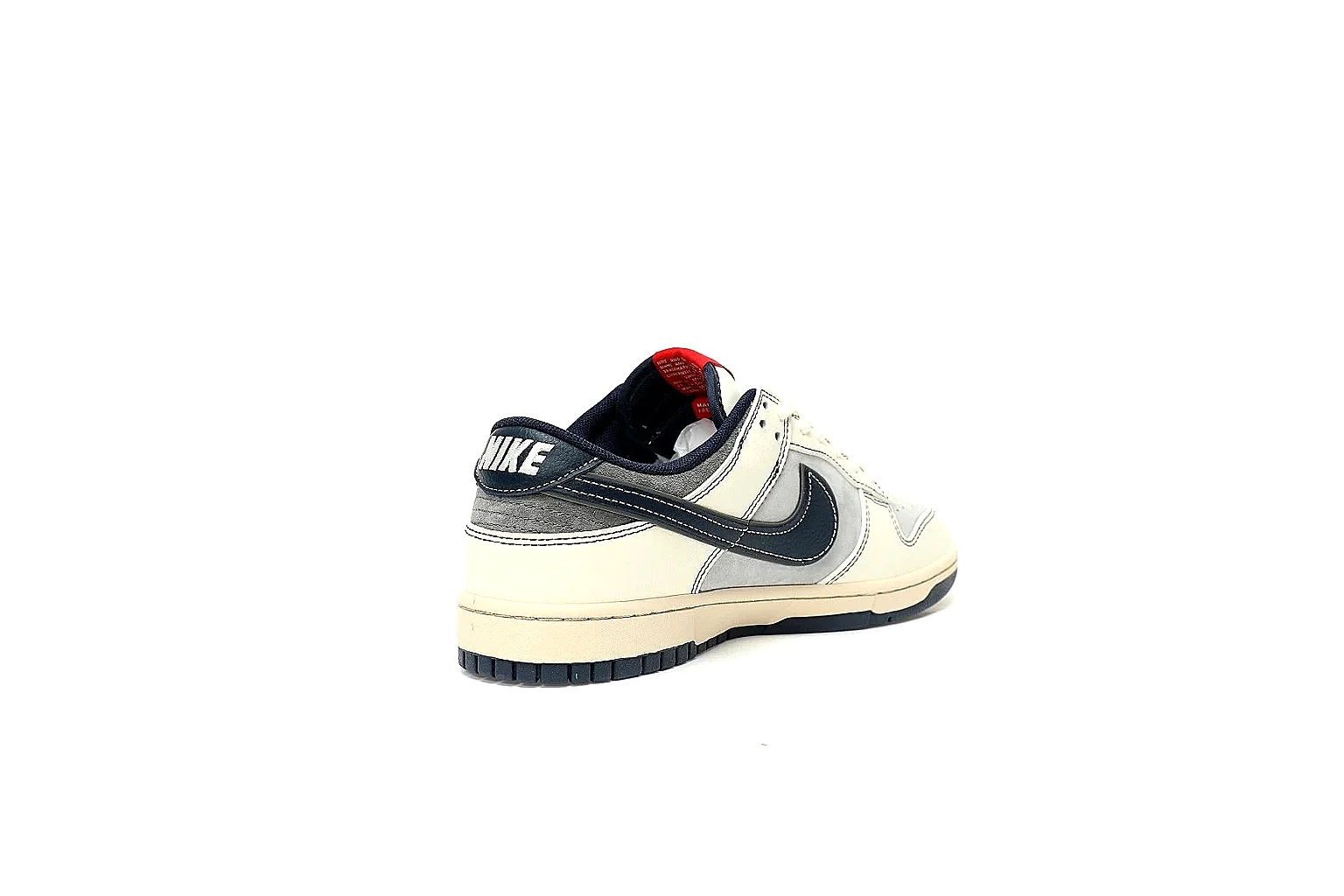 Kako Scout comparison images for Nike White Navy Red Low Court thumbnail 2