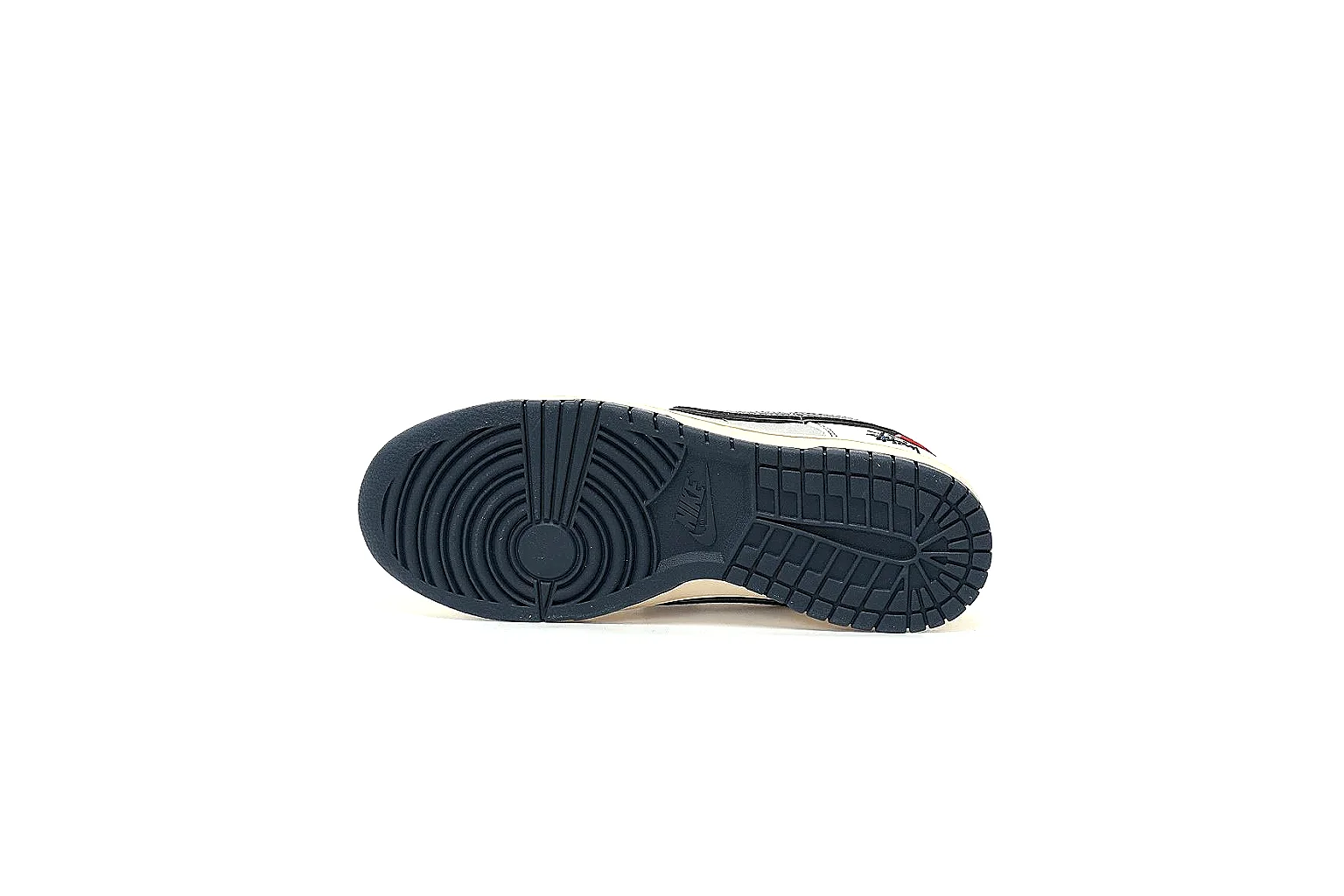 Kako Scout comparison images for Nike White Navy Red Low Court thumbnail 4