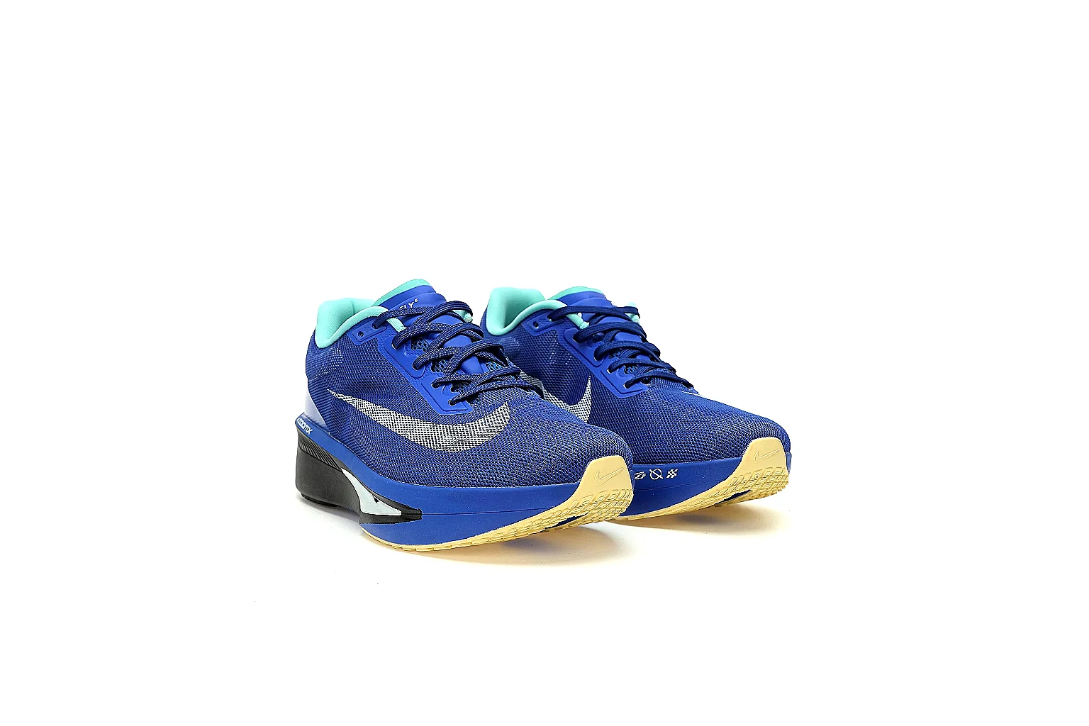 Kako Scout comparison images for Nike White Red Low Court thumbnail 5