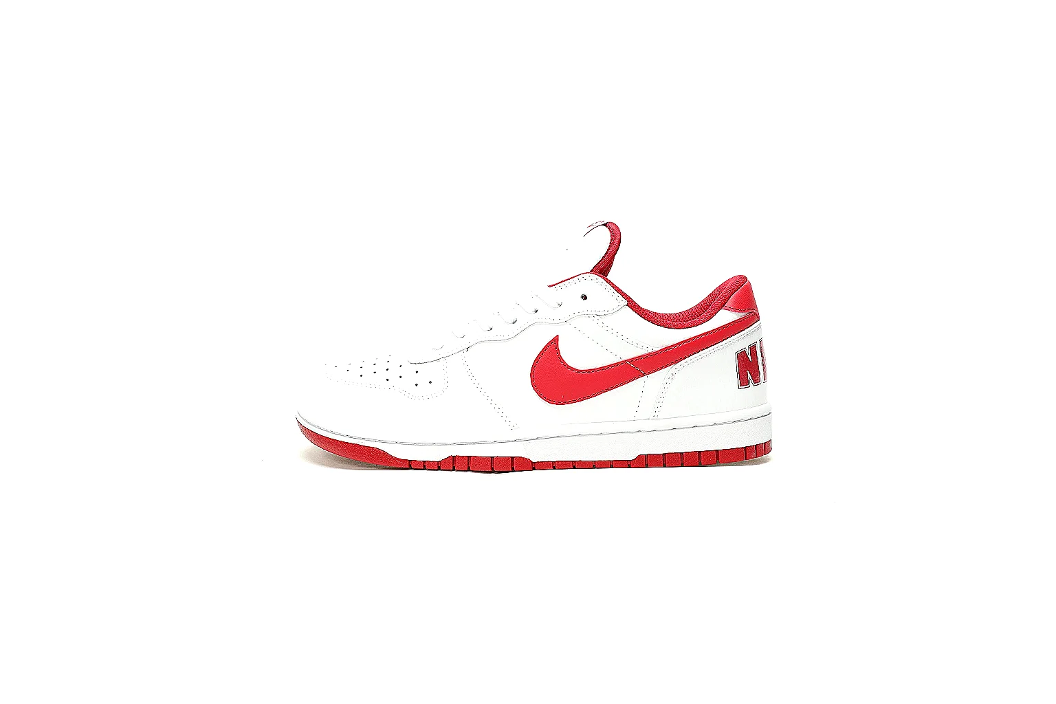 Kako Scout comparison images for Nike White Red High-Top Court Sneaker