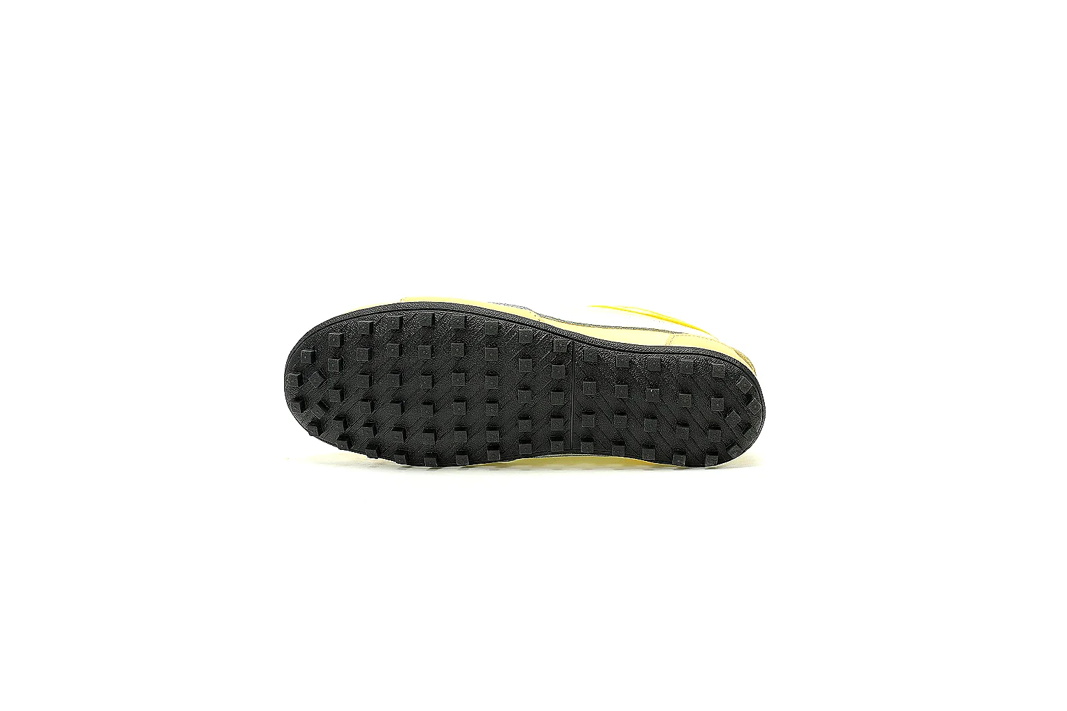 Kako Scout comparison images for Nike Yellow Cortez Low Sneaker thumbnail 3
