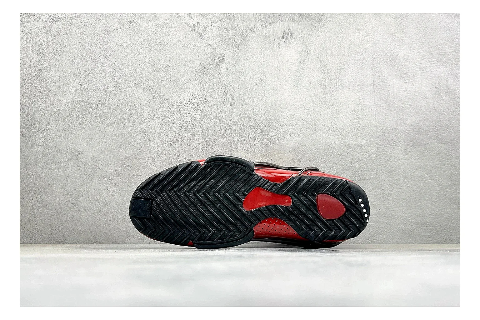 Nike Zoom Hyperflight Red comparison photo showing red glossy basketball upper, streamlined shell, black detail lines, and sculpted court sole thumbnail 4