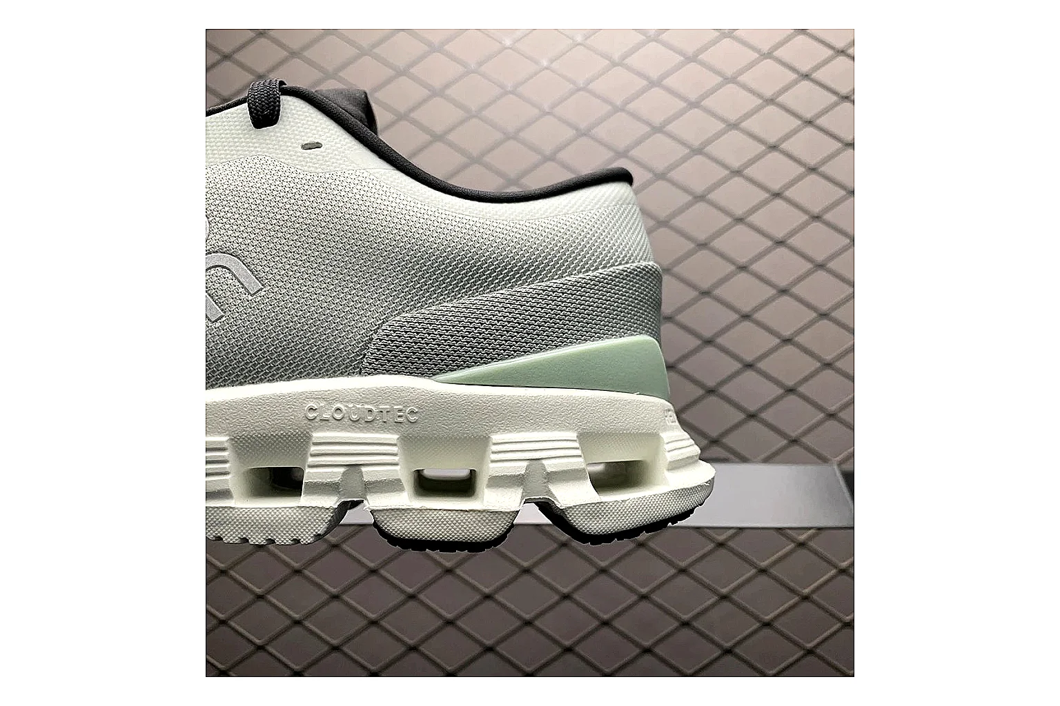 On Cloud X Grey Green Sneaker comparison signal photo with grey green cloud x trainer with mixed upper and trainer shape thumbnail 3