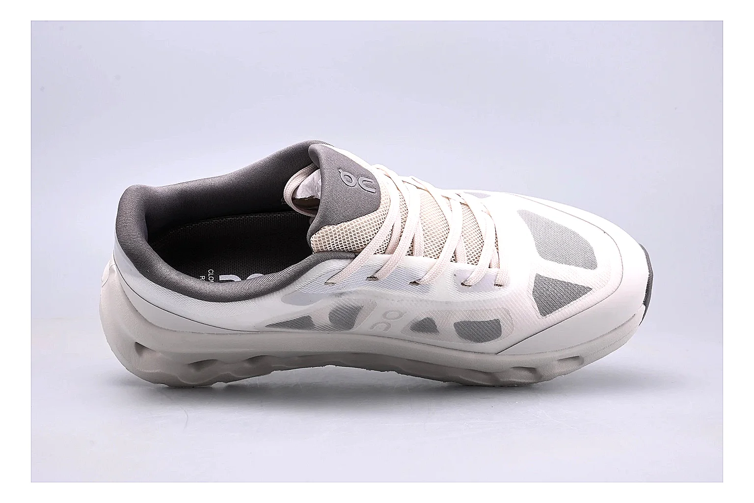 On Cloudtilt White Grey Sneaker comparison signal photo with white grey cloudtilt lifestyle trainer with mixed upper and trainer shape thumbnail 2
