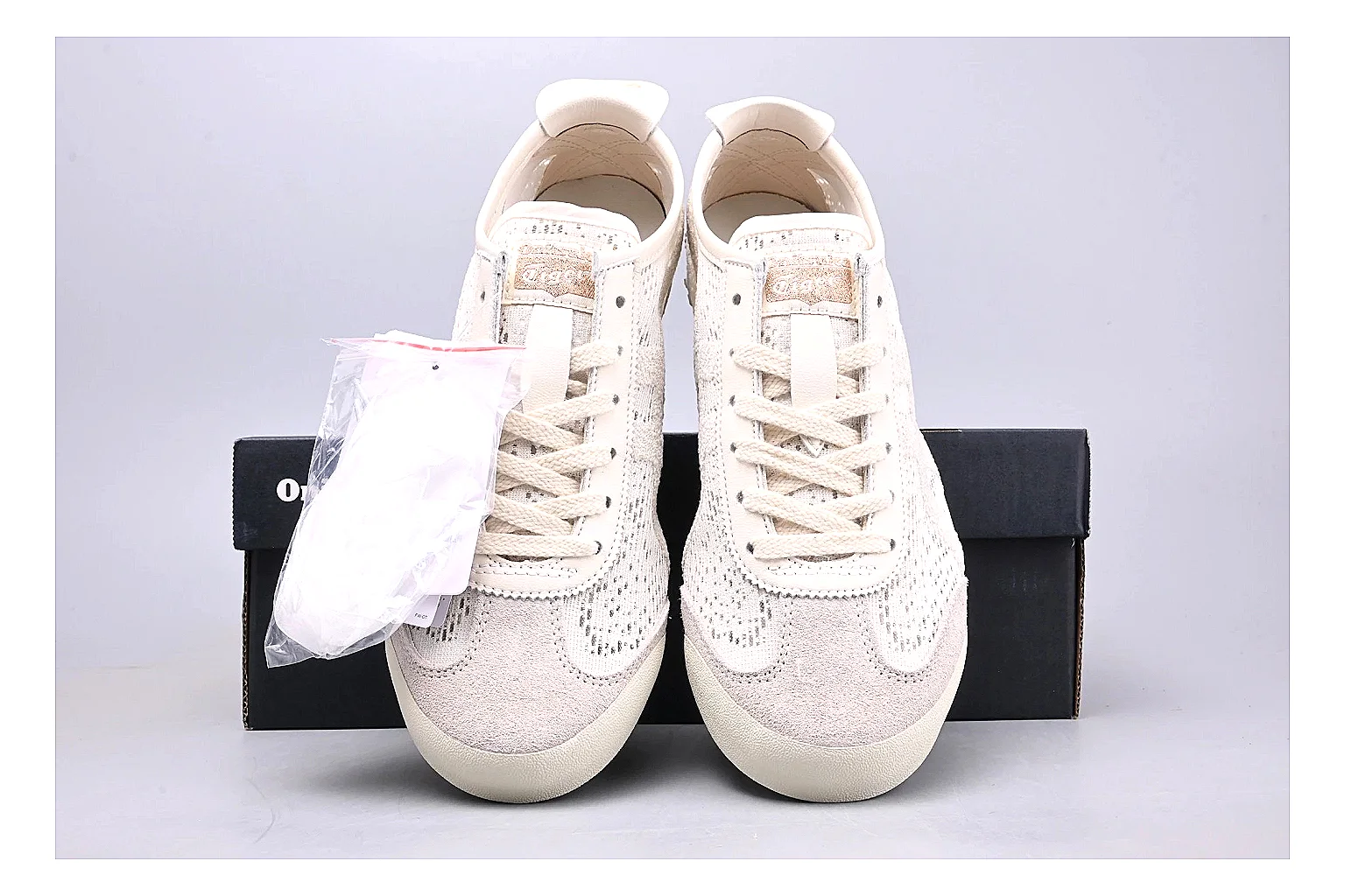 Onitsuka Tiger Mexico 66 Cream comparison signal photo with cream mexico 66 low-top with mixed upper and low top shape thumbnail 4